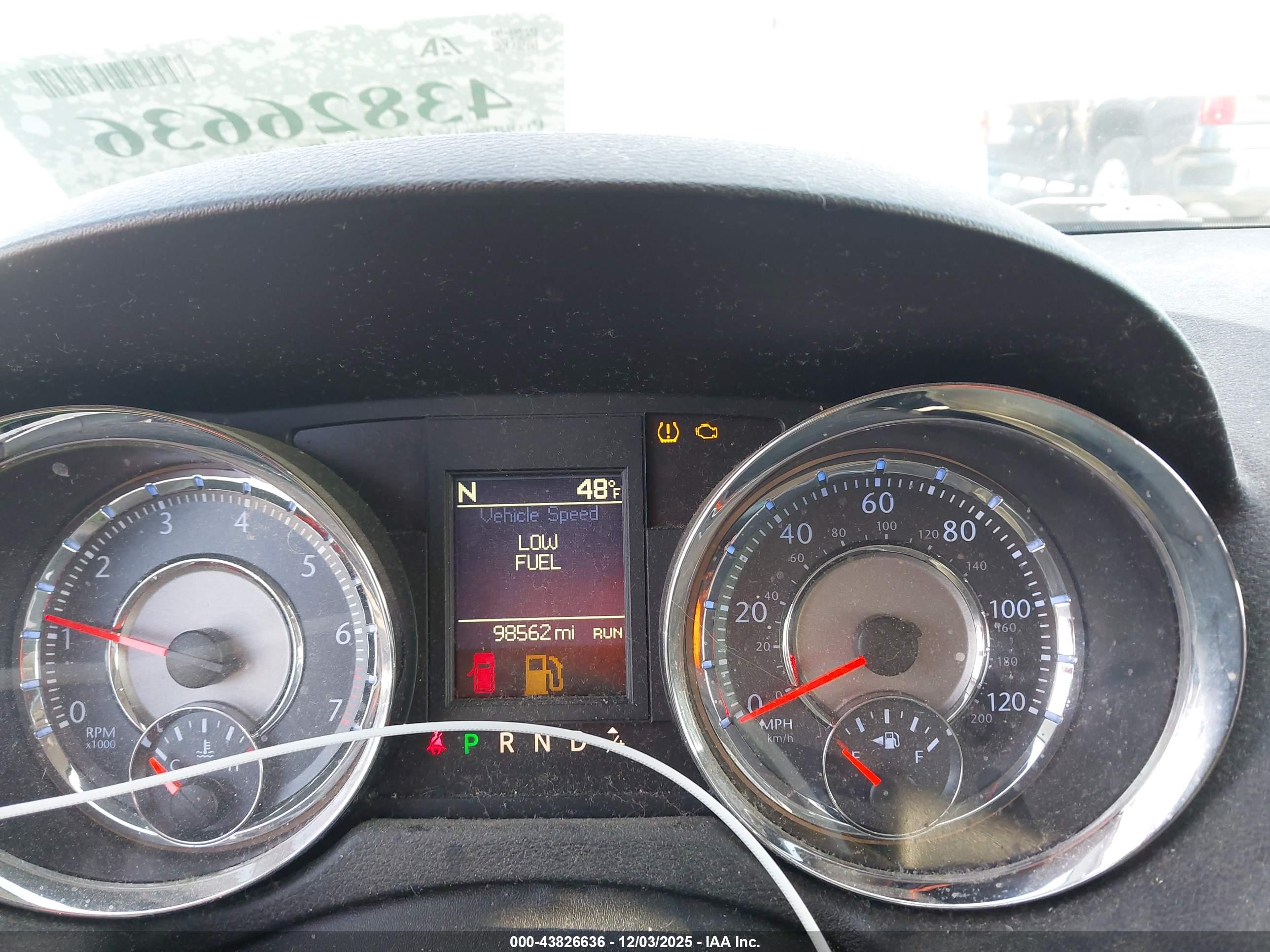 CHRYSLER TOWN image 7