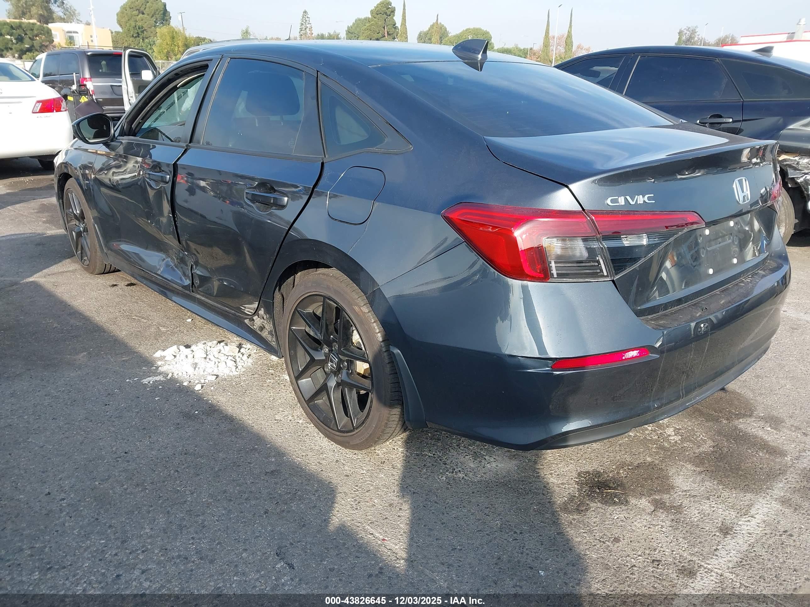 HONDA CIVIC image 3