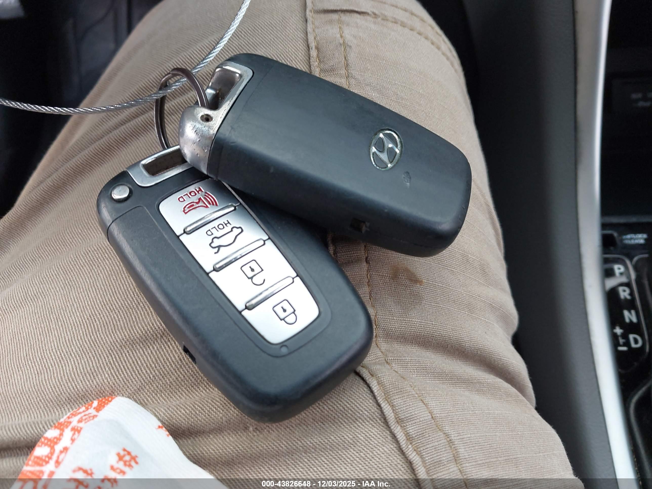 HYUNDAI SONATA image 11