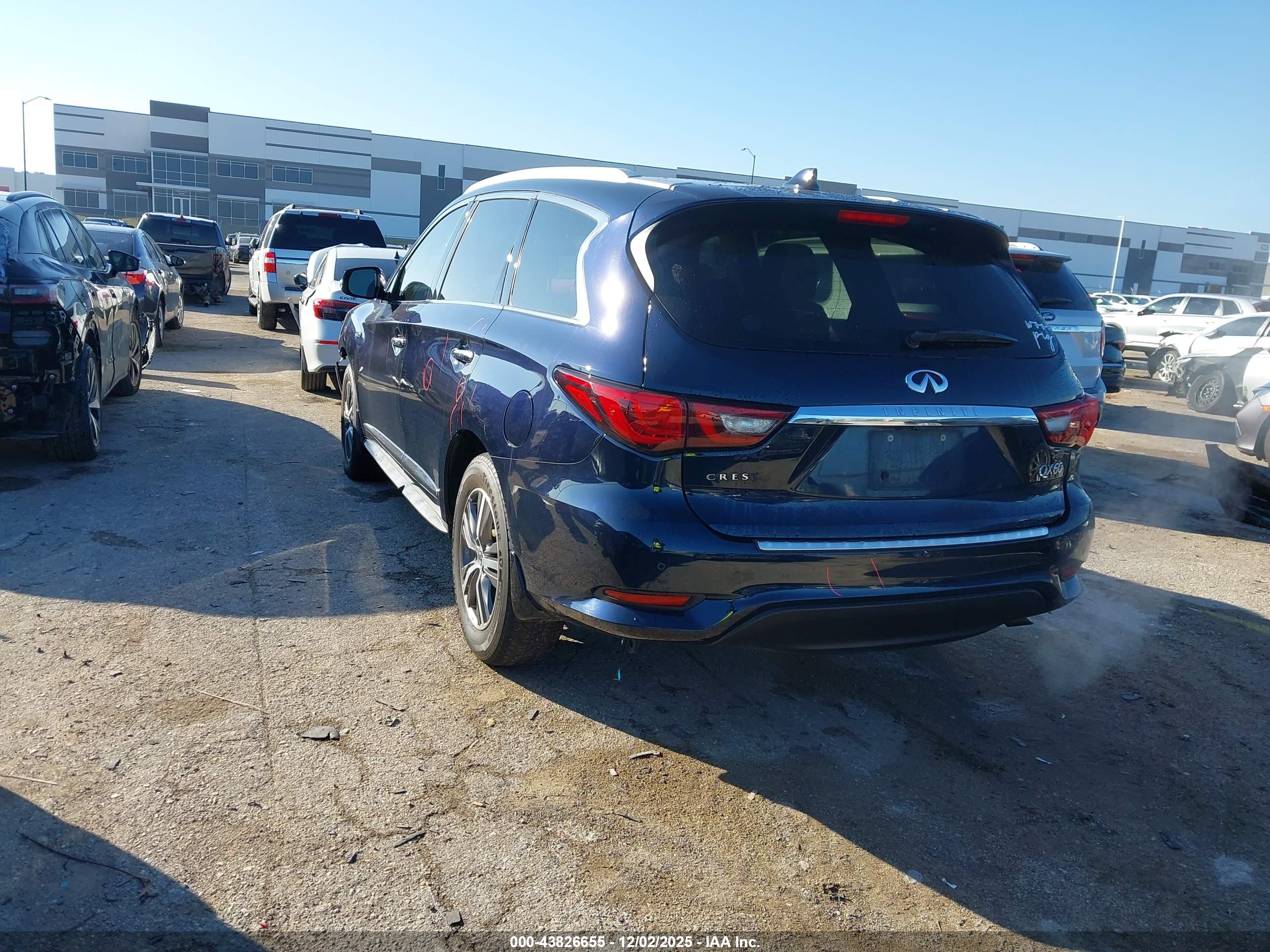 INFINITI QX60 image 3