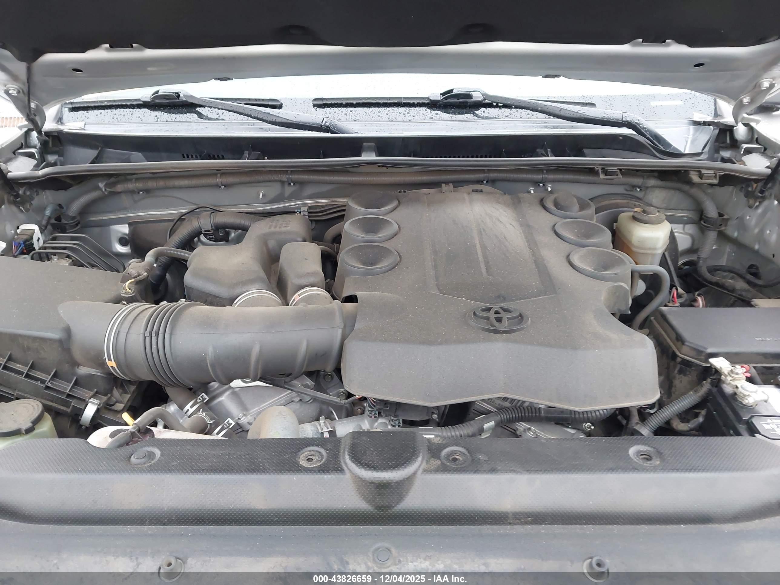 TOYOTA 4RUNNER image 10