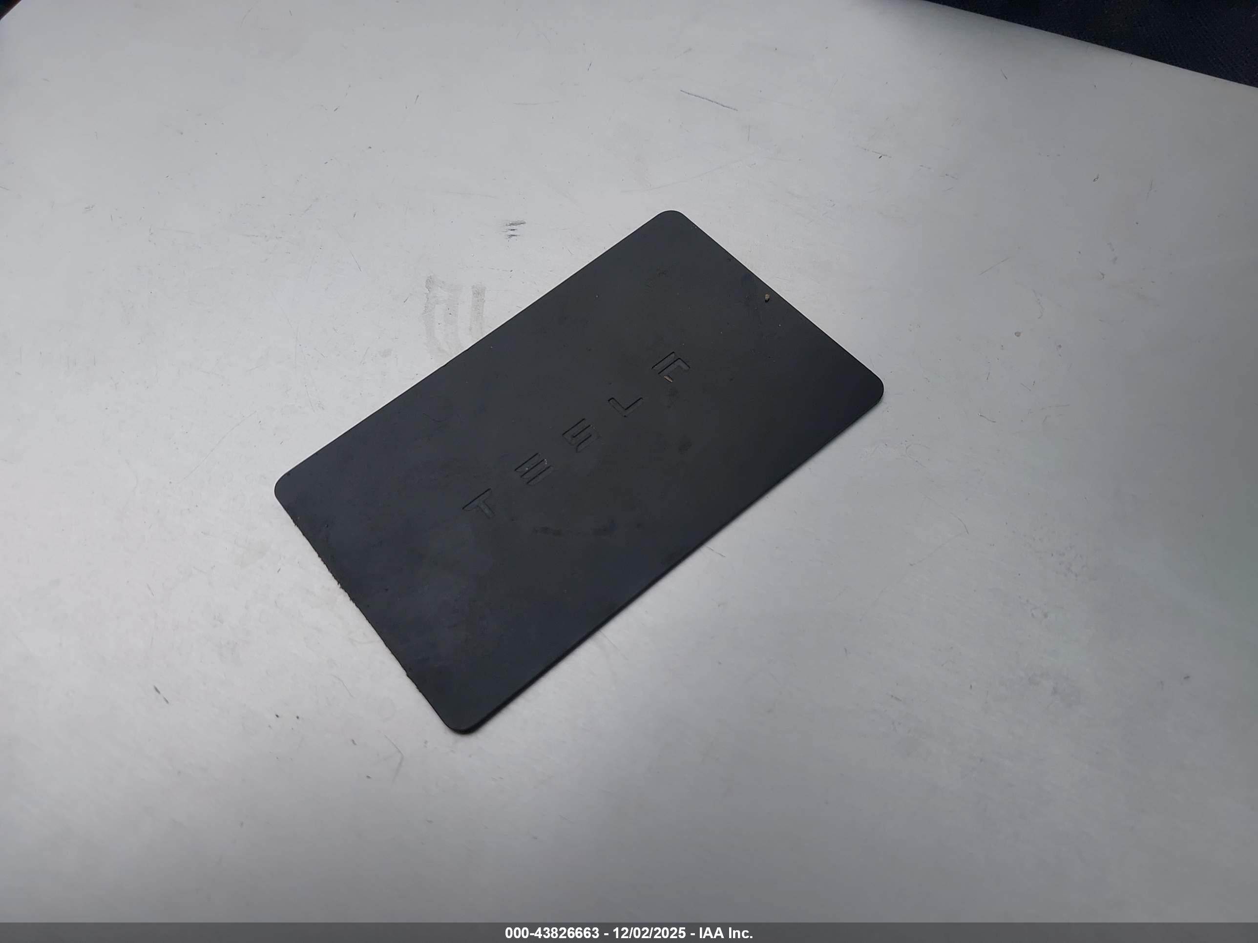 TESLA MODEL image 11