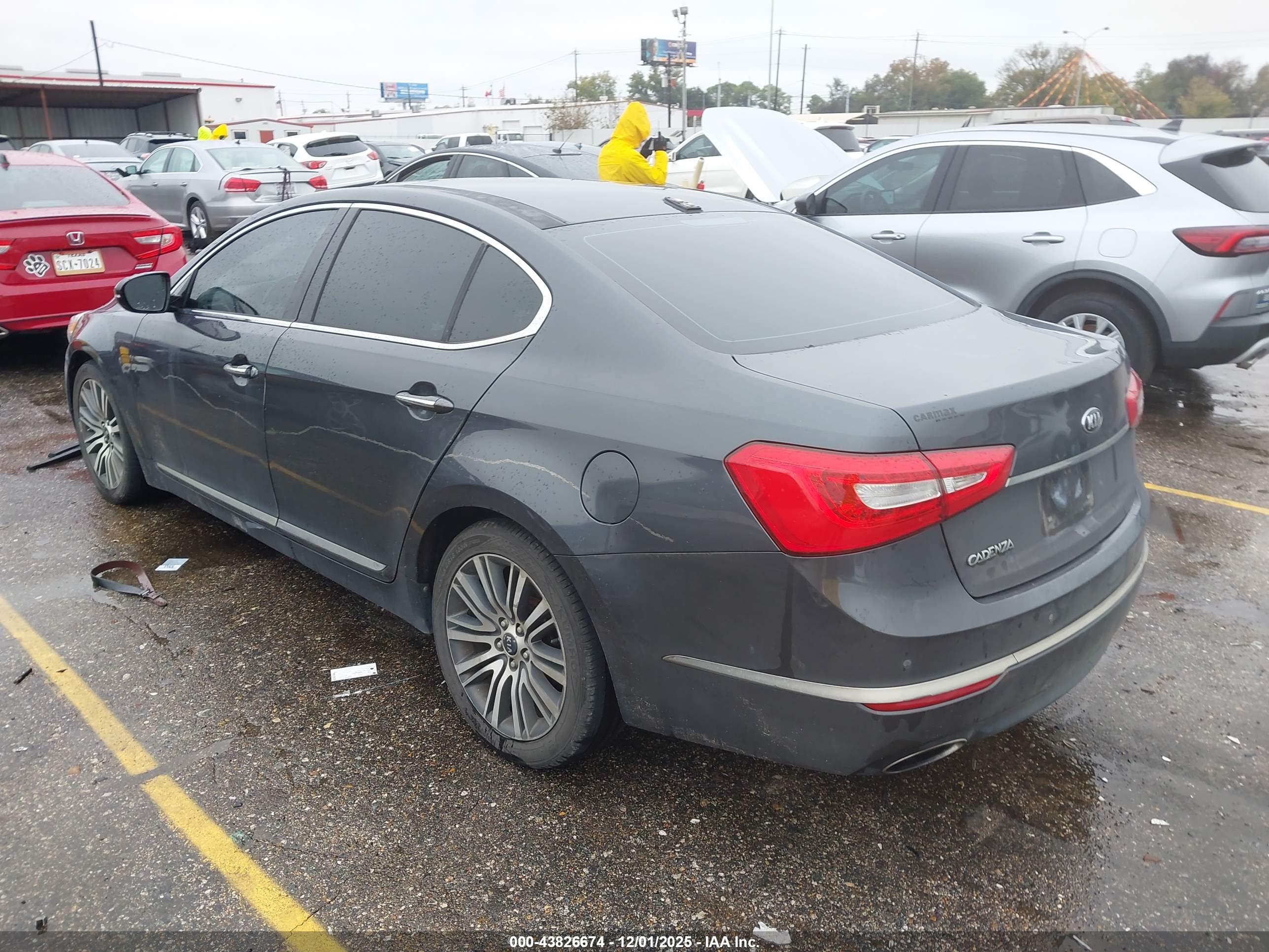 KIA CADENZA image 3