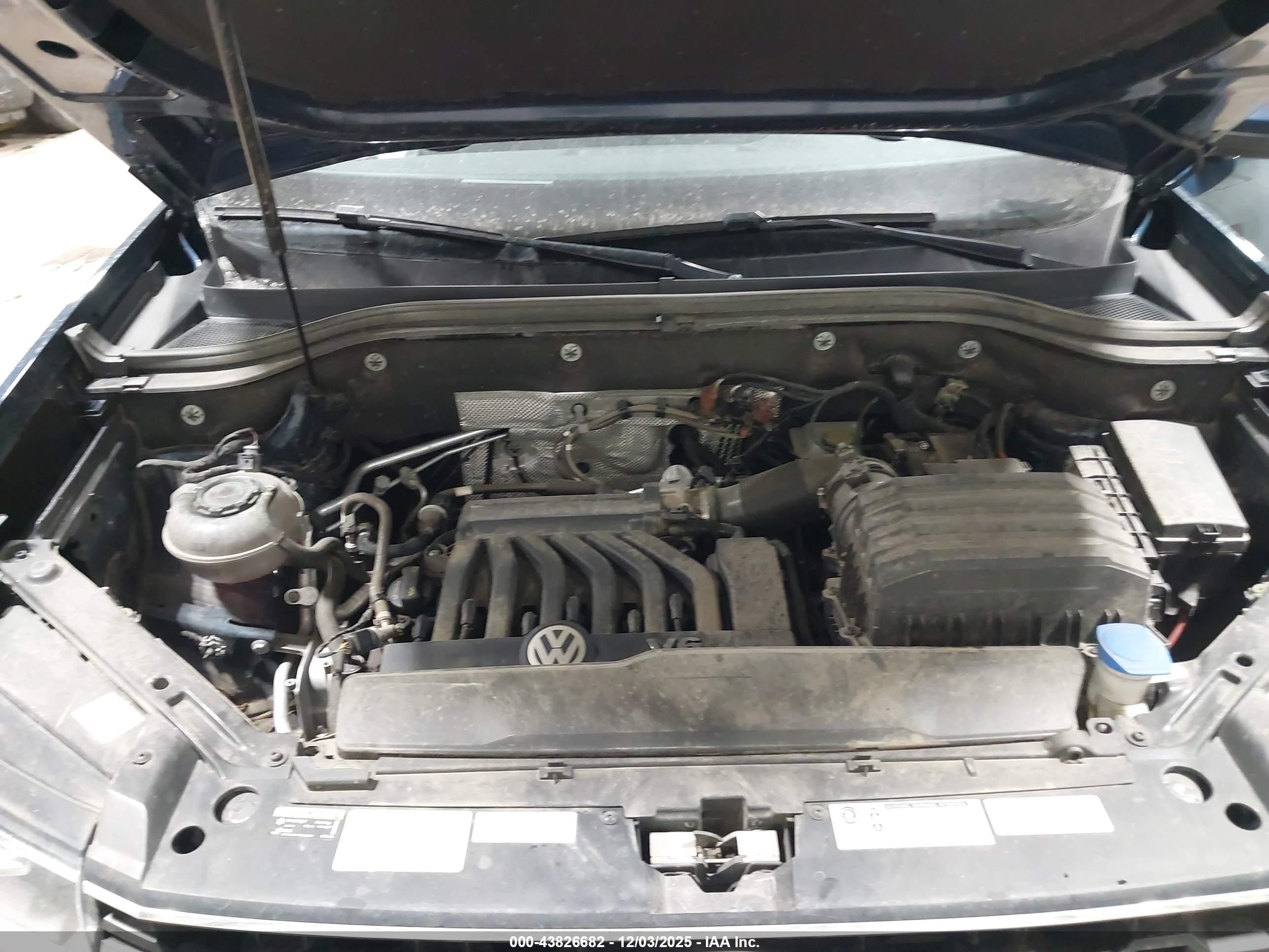 VOLKSWAGEN ATLAS image 10