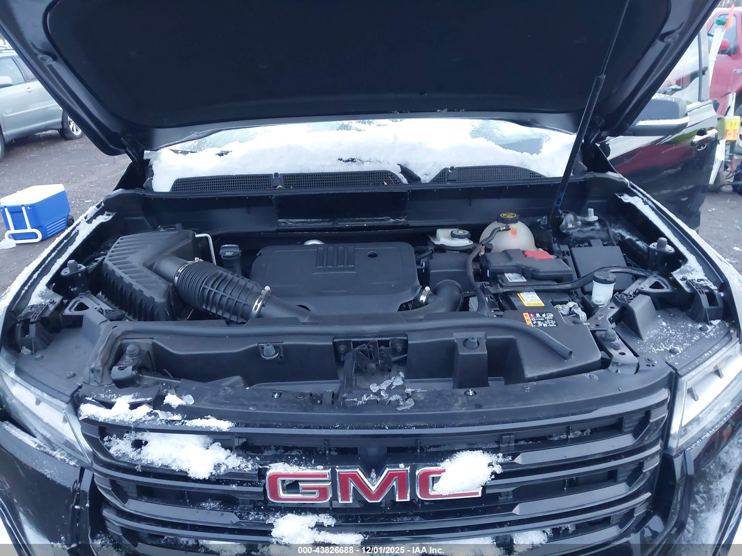 GMC ACADIA image 10
