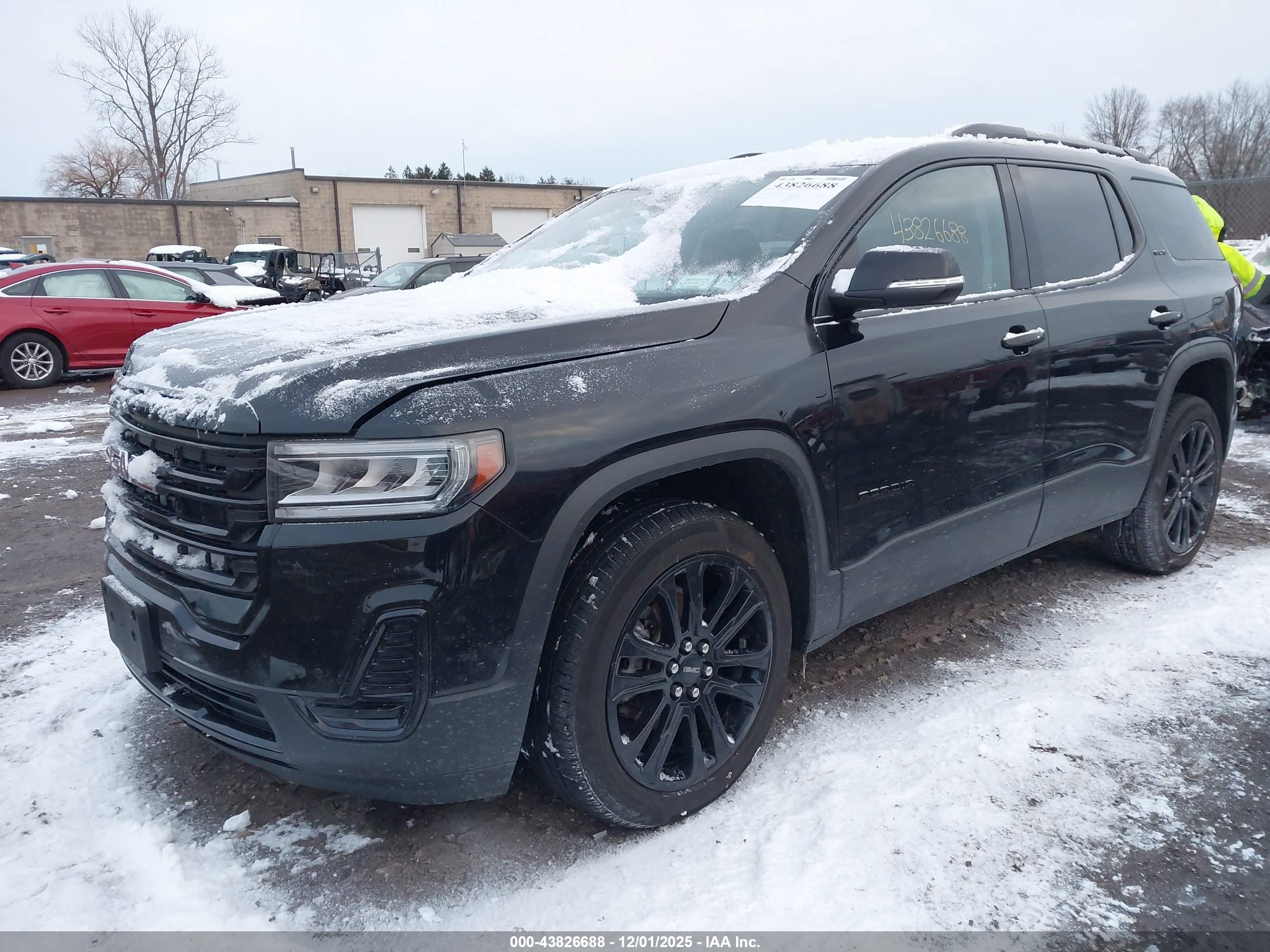 GMC ACADIA image 2
