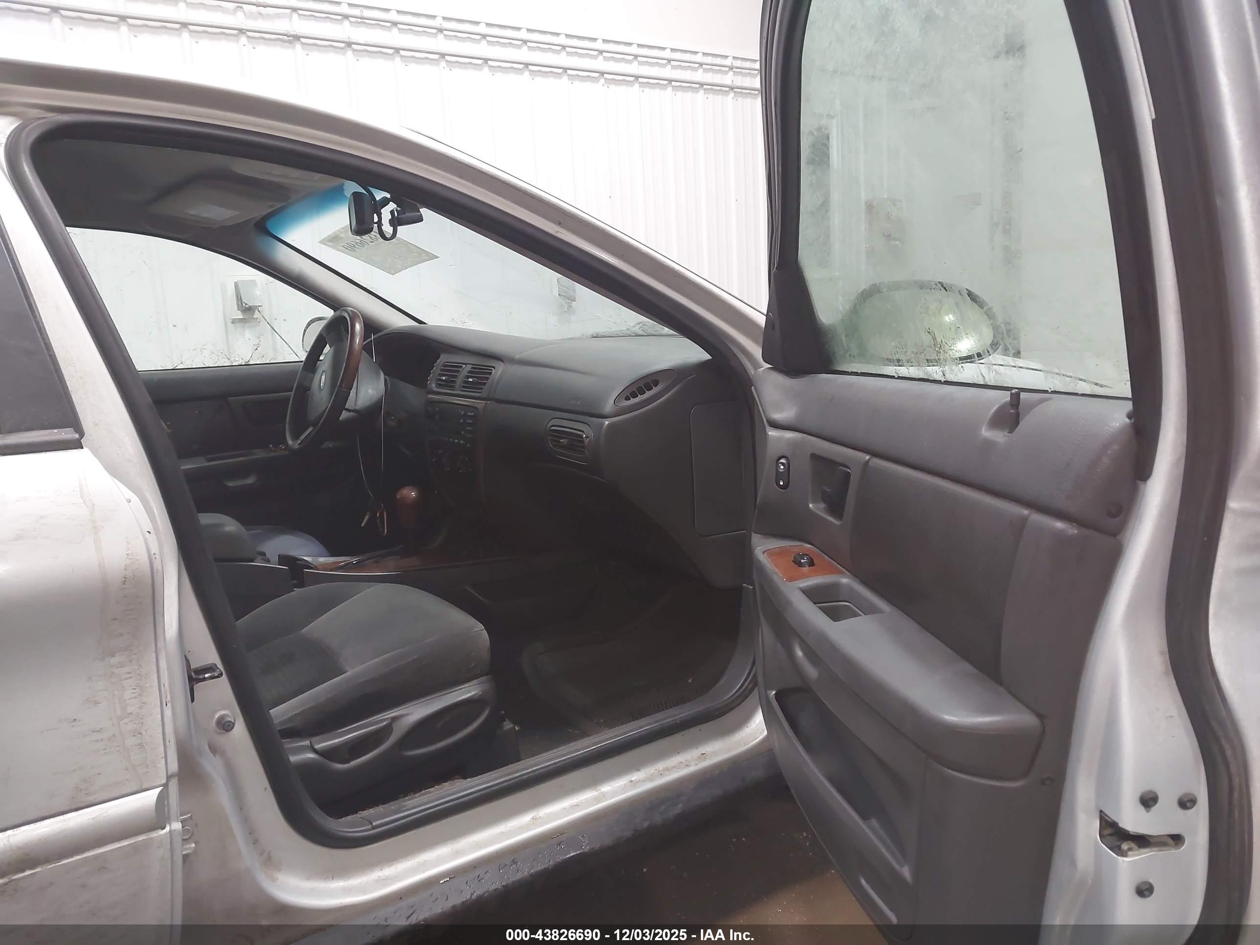 FORD TAURUS image 5