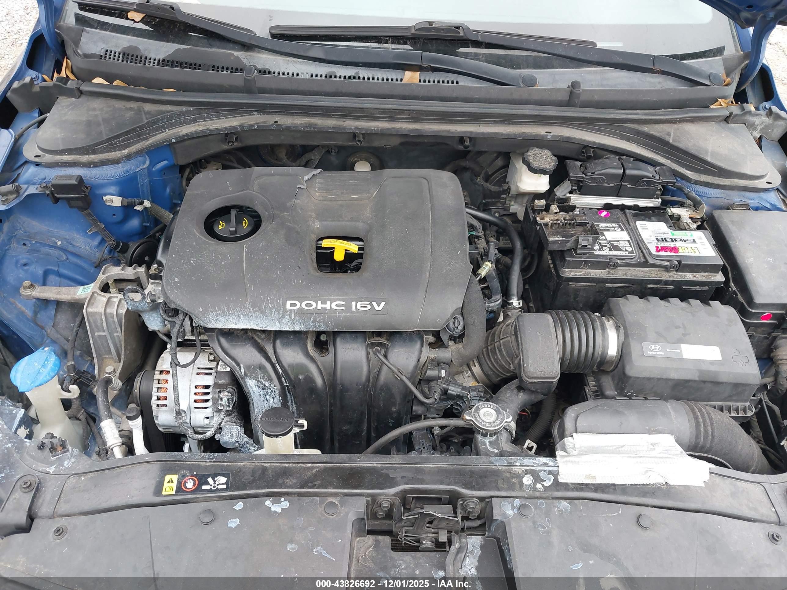 HYUNDAI ELANTRA image 10