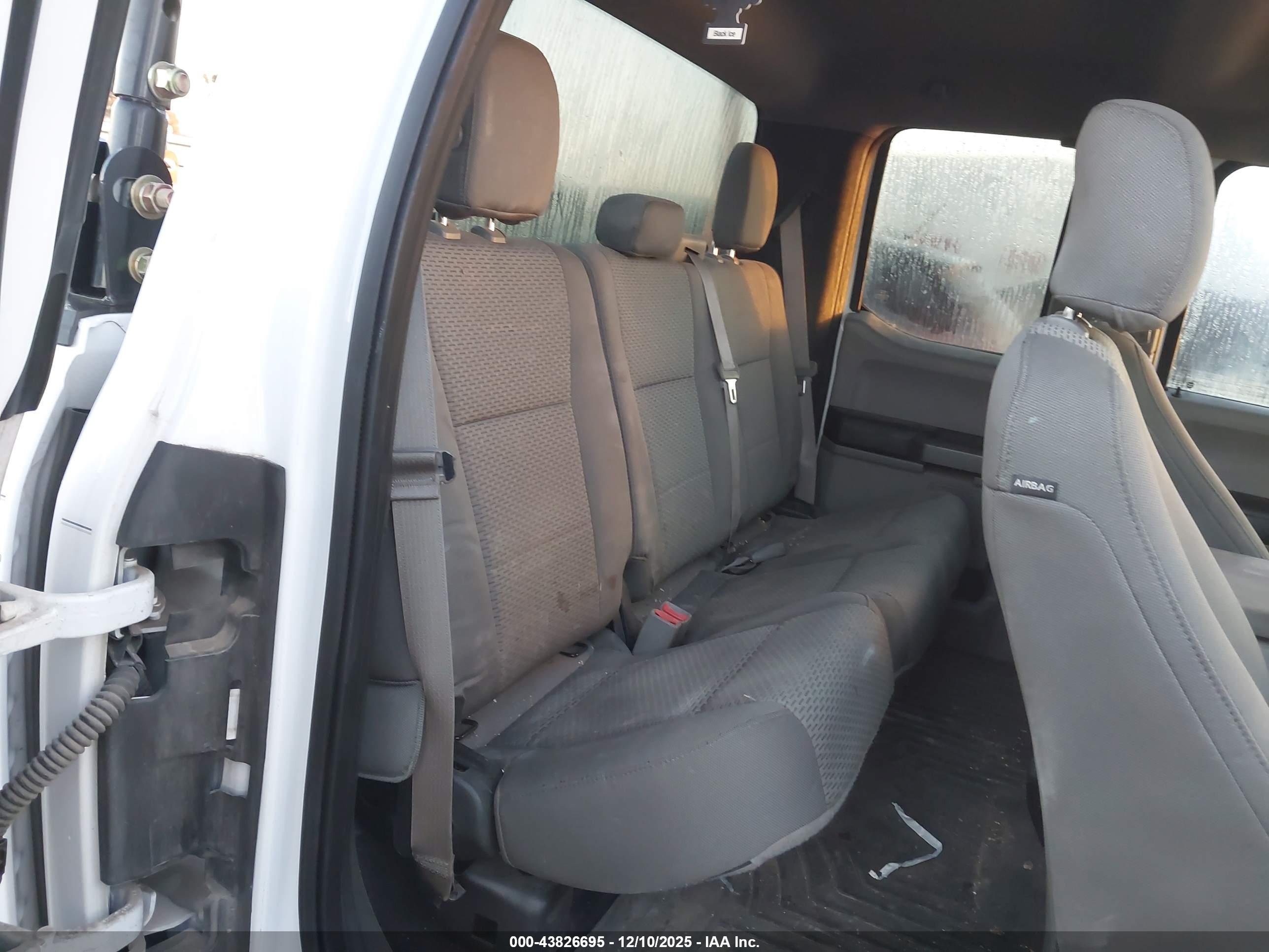 FORD F-150 image 8