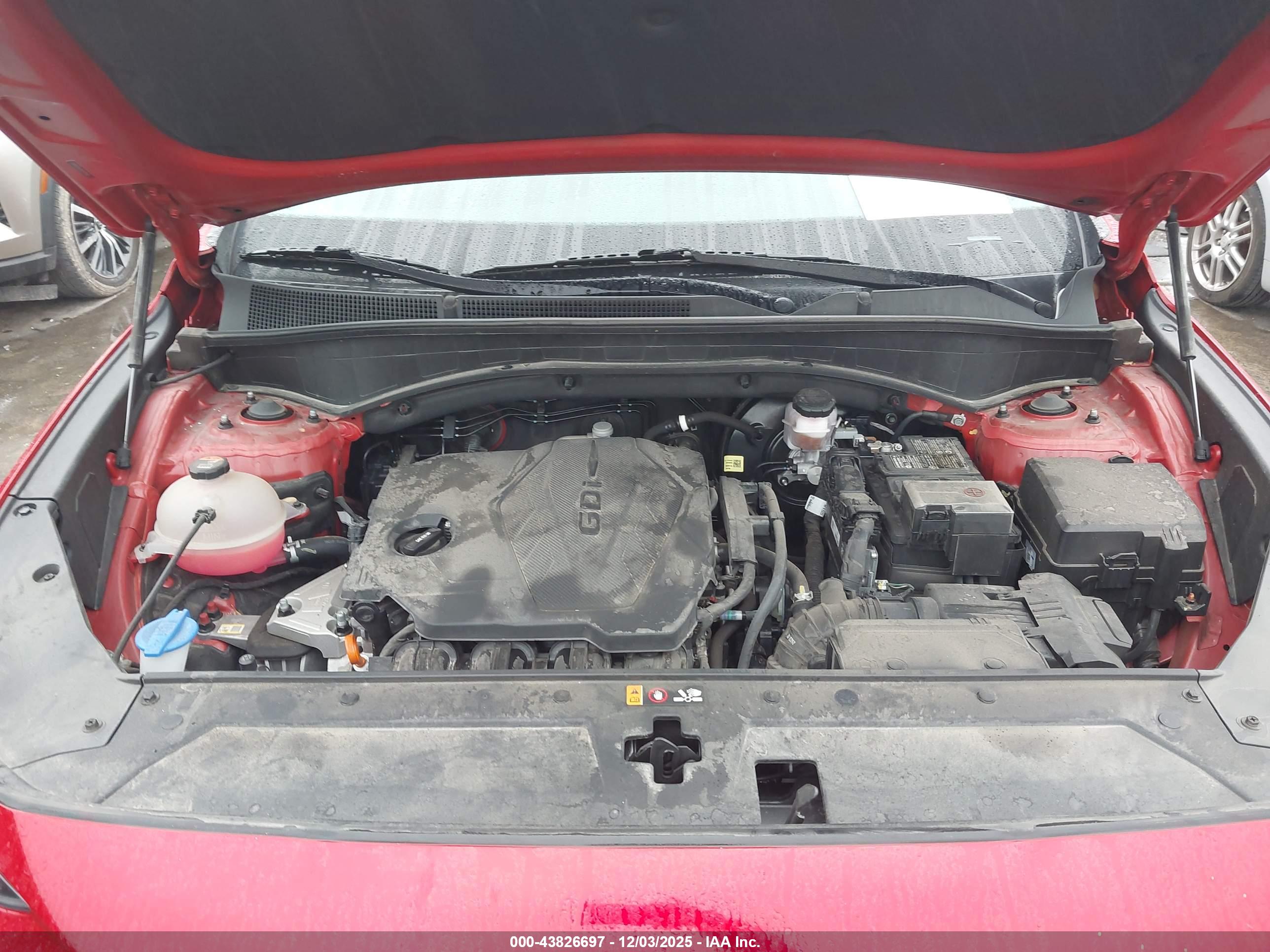 HYUNDAI SANTA image 10