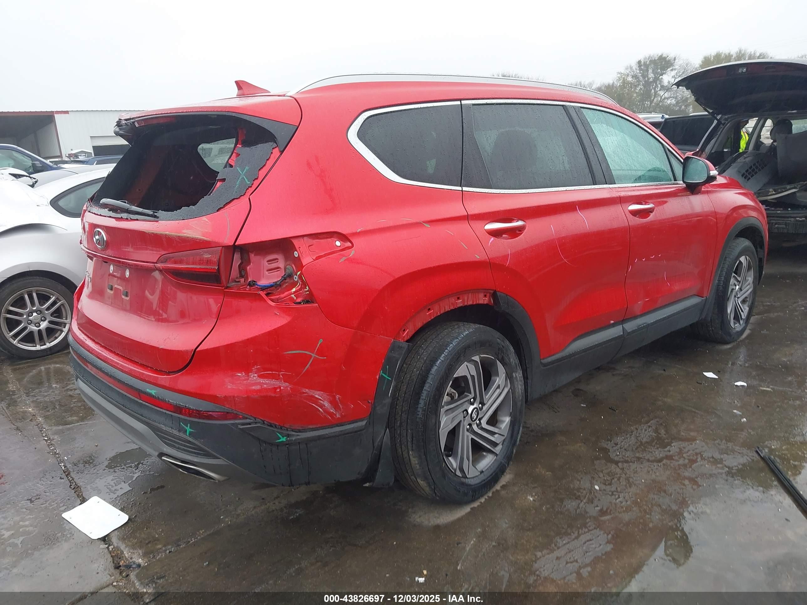 HYUNDAI SANTA image 4