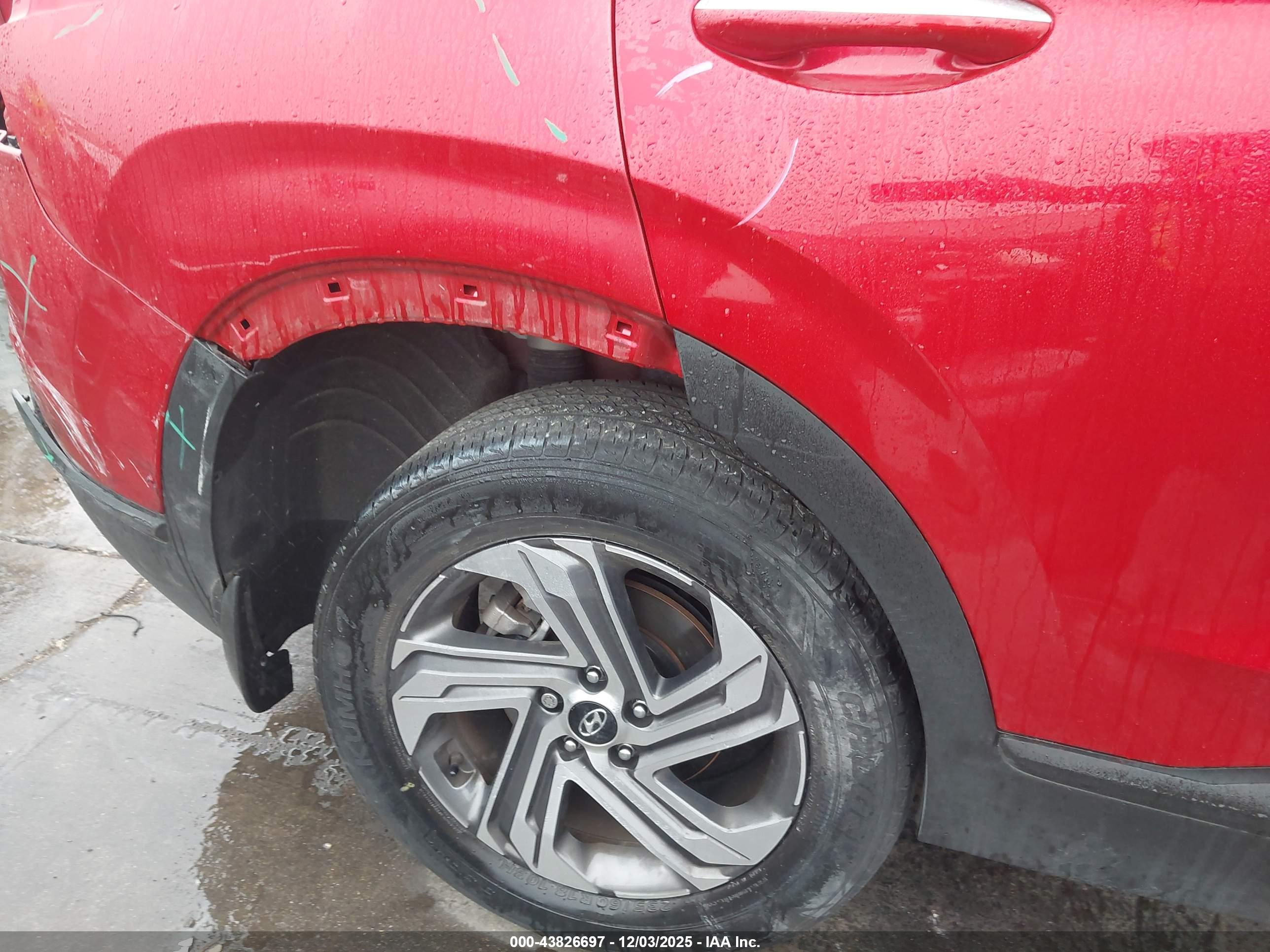 HYUNDAI SANTA image 6