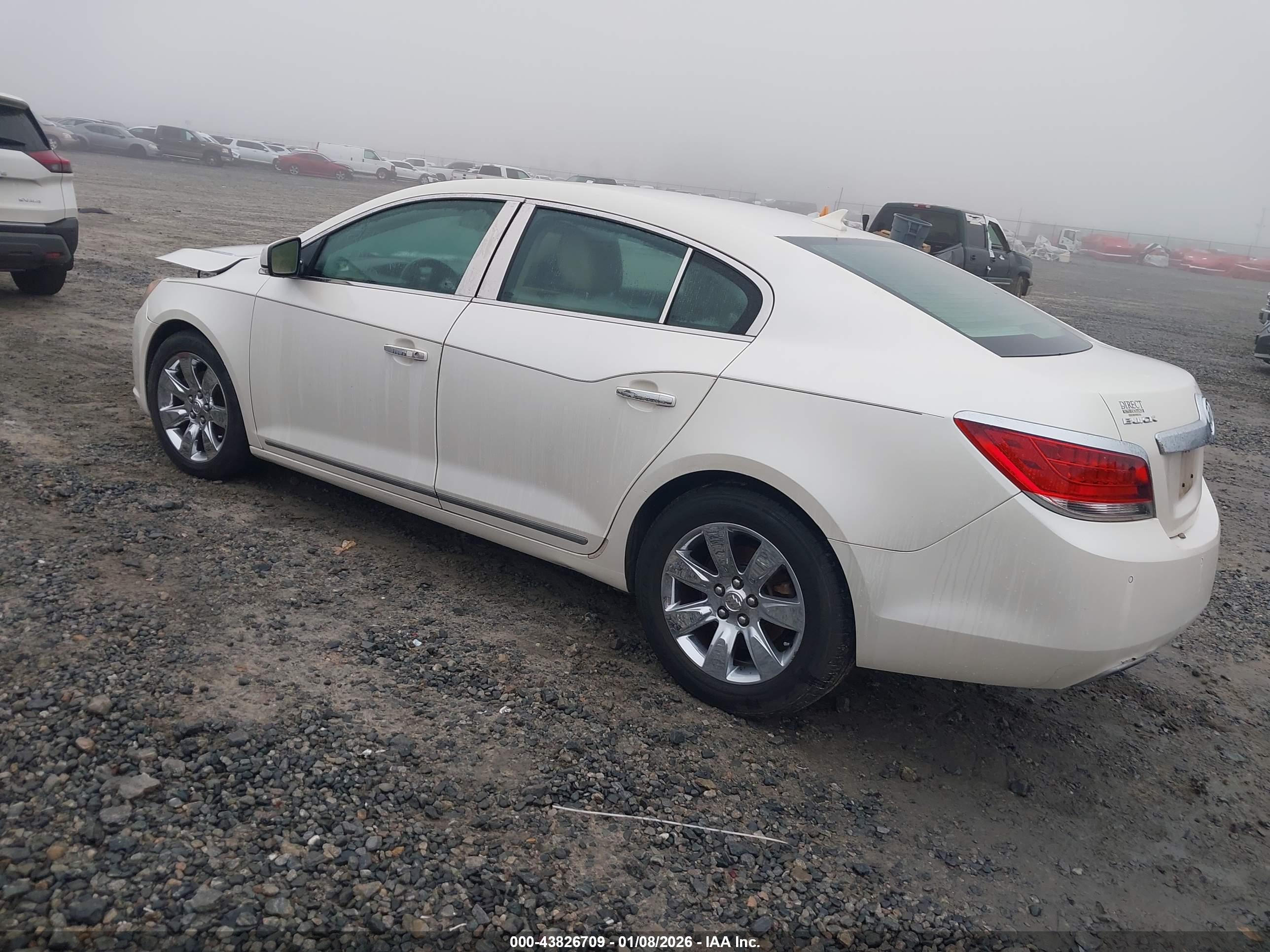 BUICK LACROSSE image 3