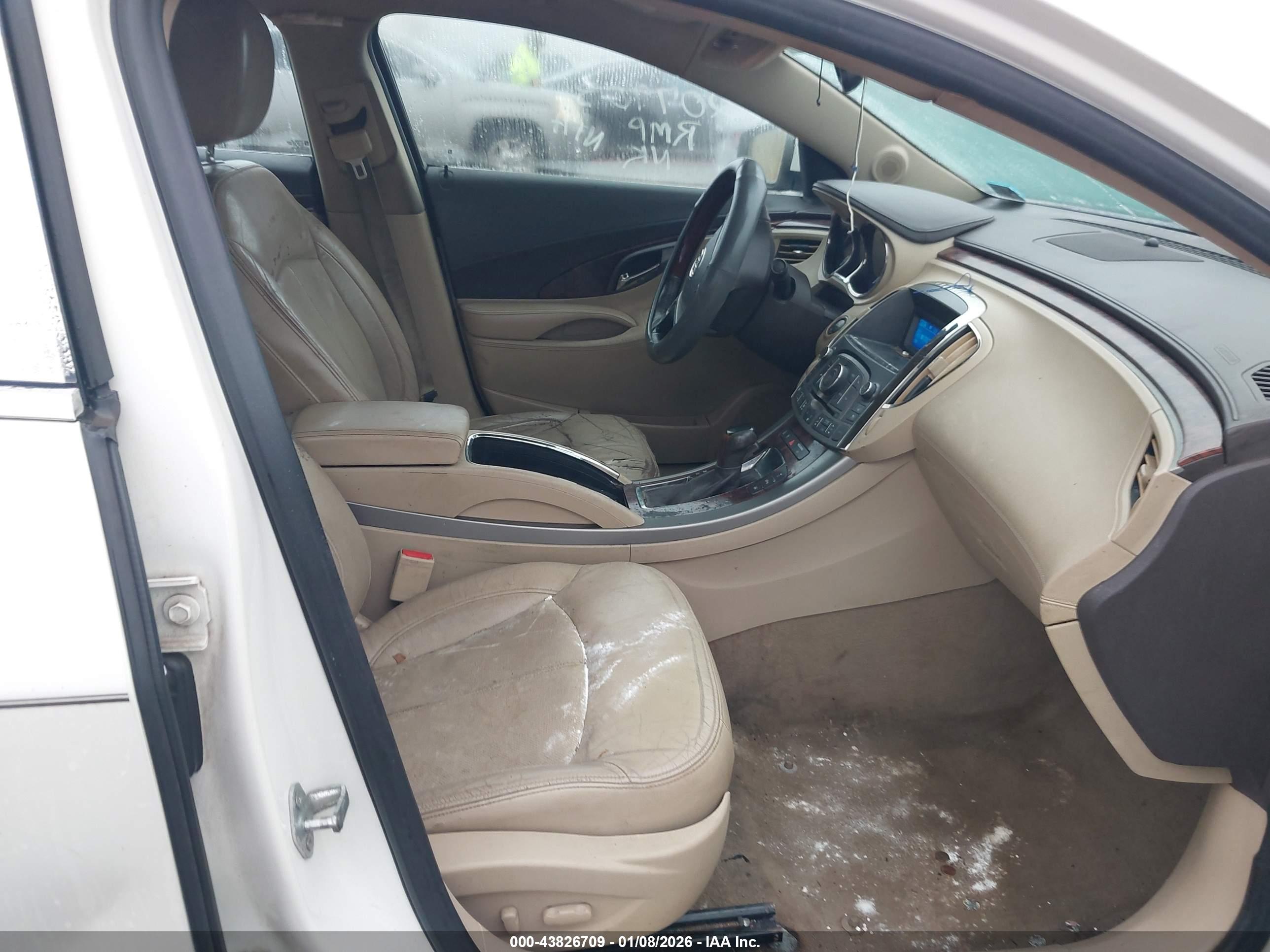 BUICK LACROSSE image 5