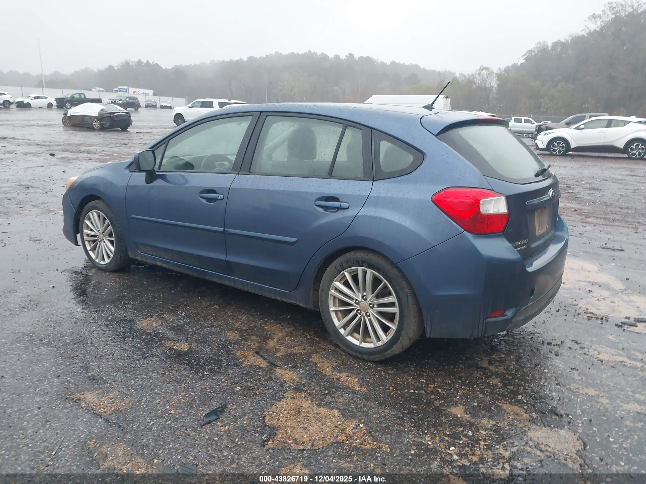 SUBARU IMPREZA image 3