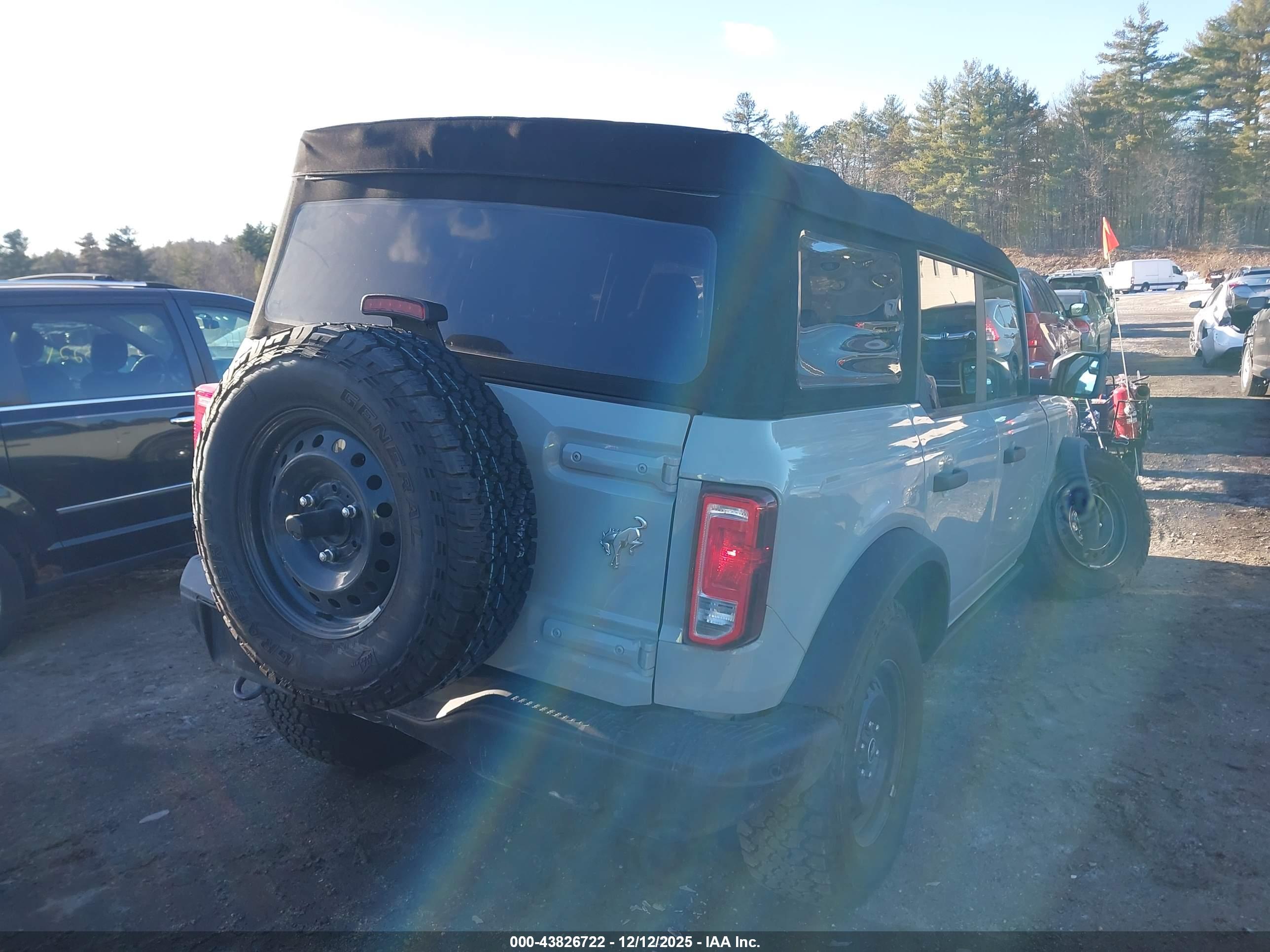 FORD BRONCO image 4