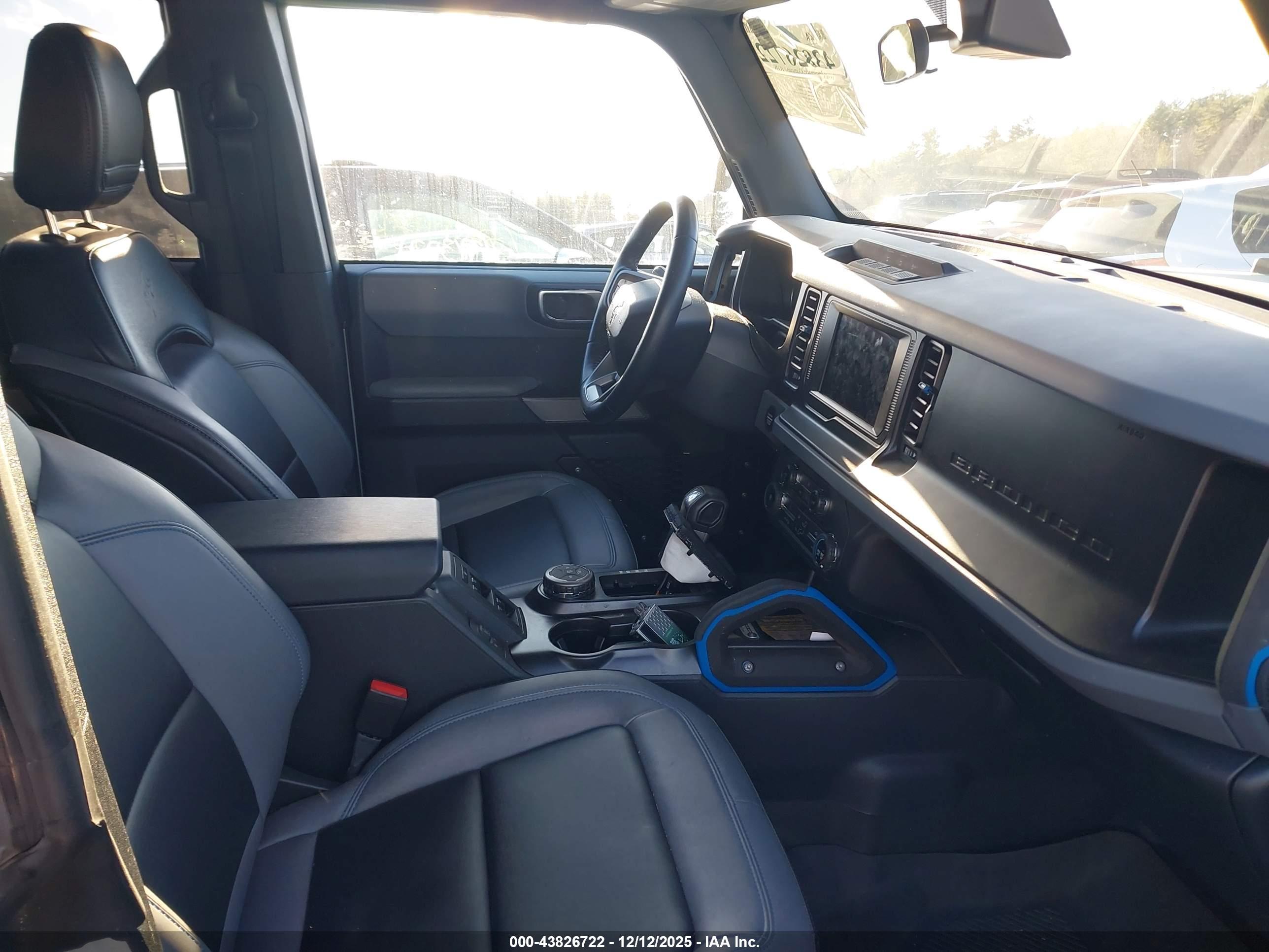 FORD BRONCO image 5