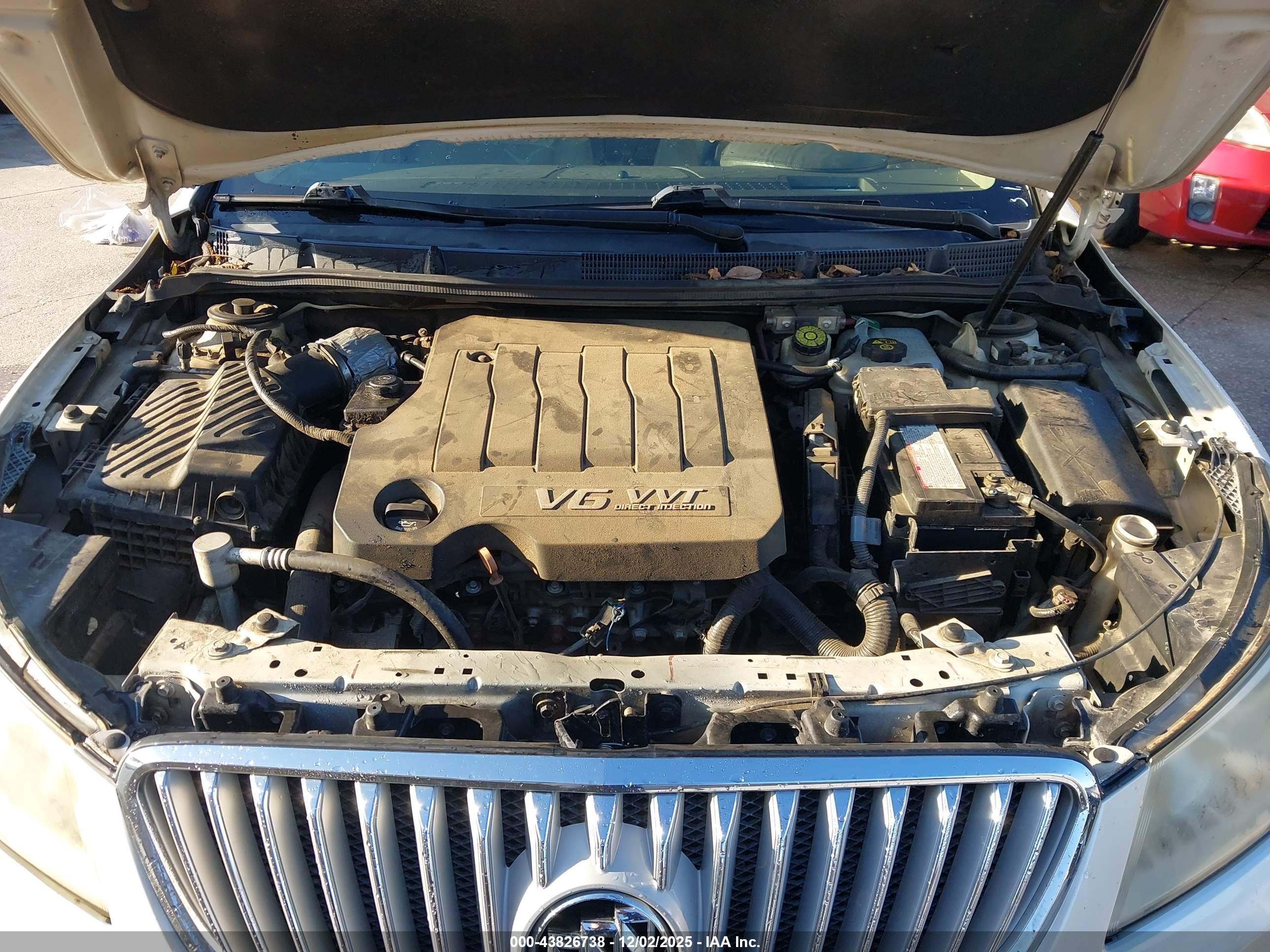 BUICK LACROSSE image 10