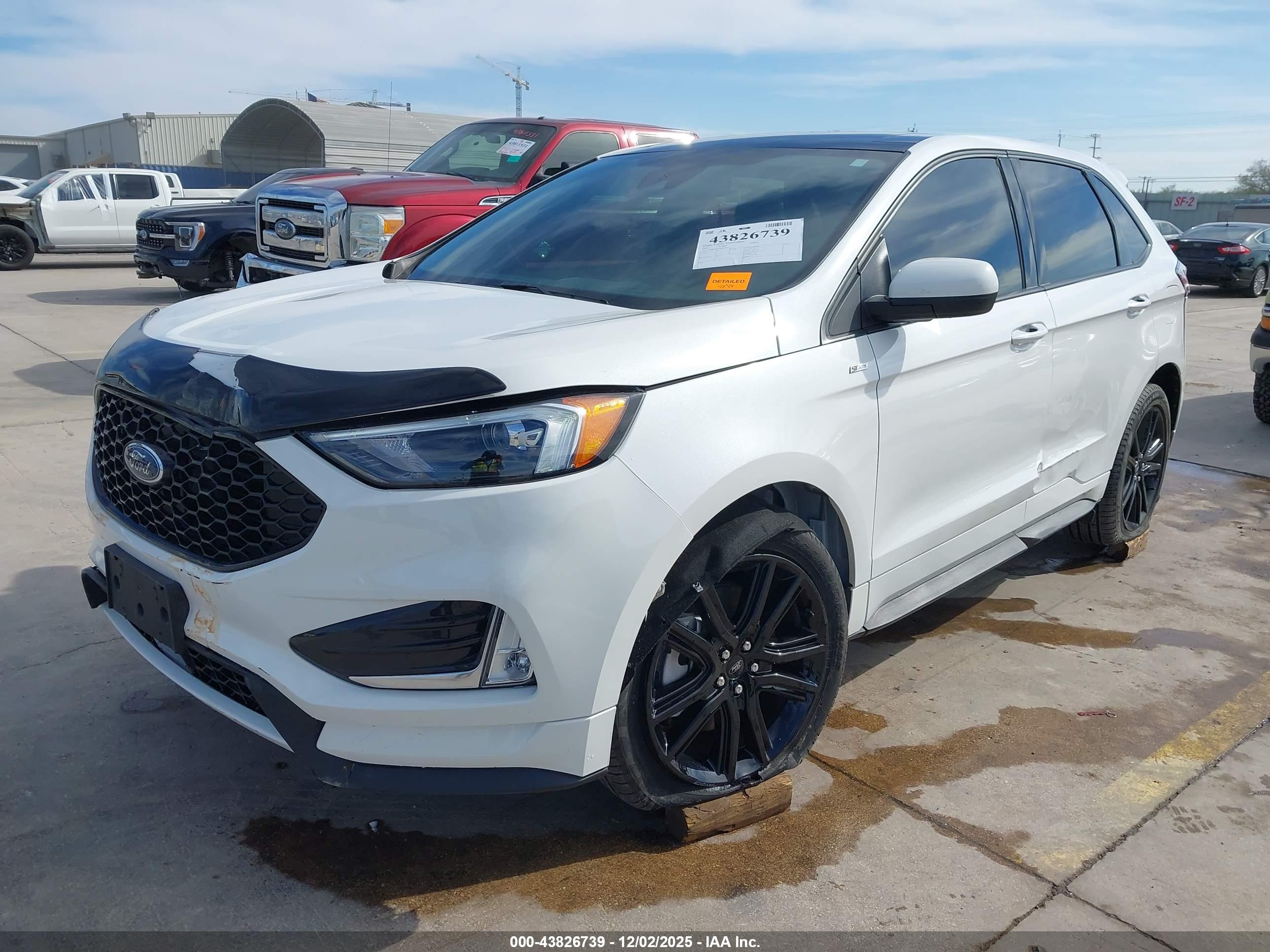 FORD EDGE image 2