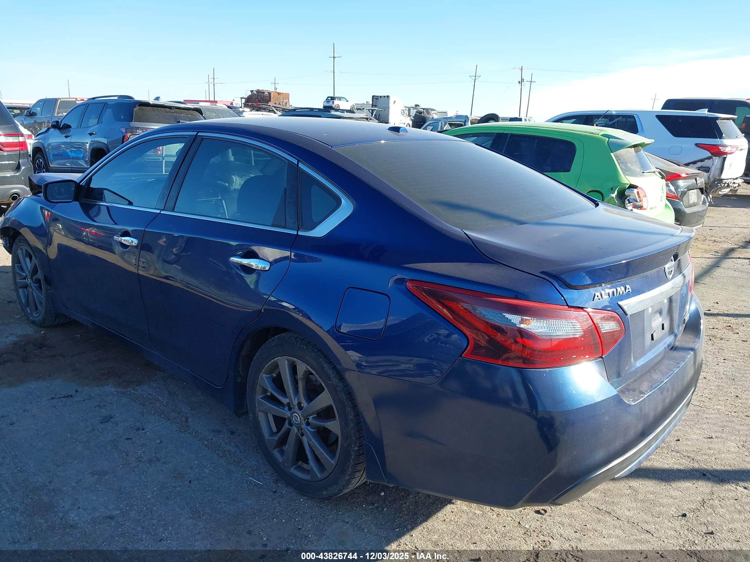 NISSAN ALTIMA image 3