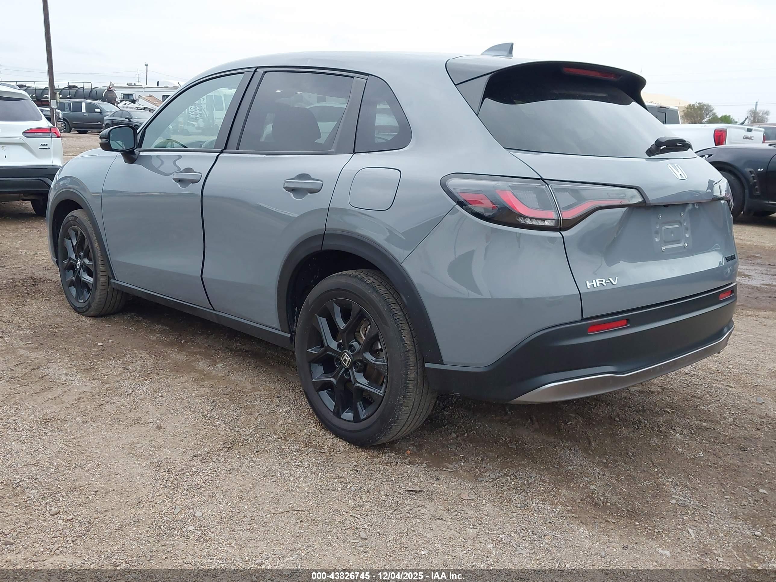HONDA HR-V image 3