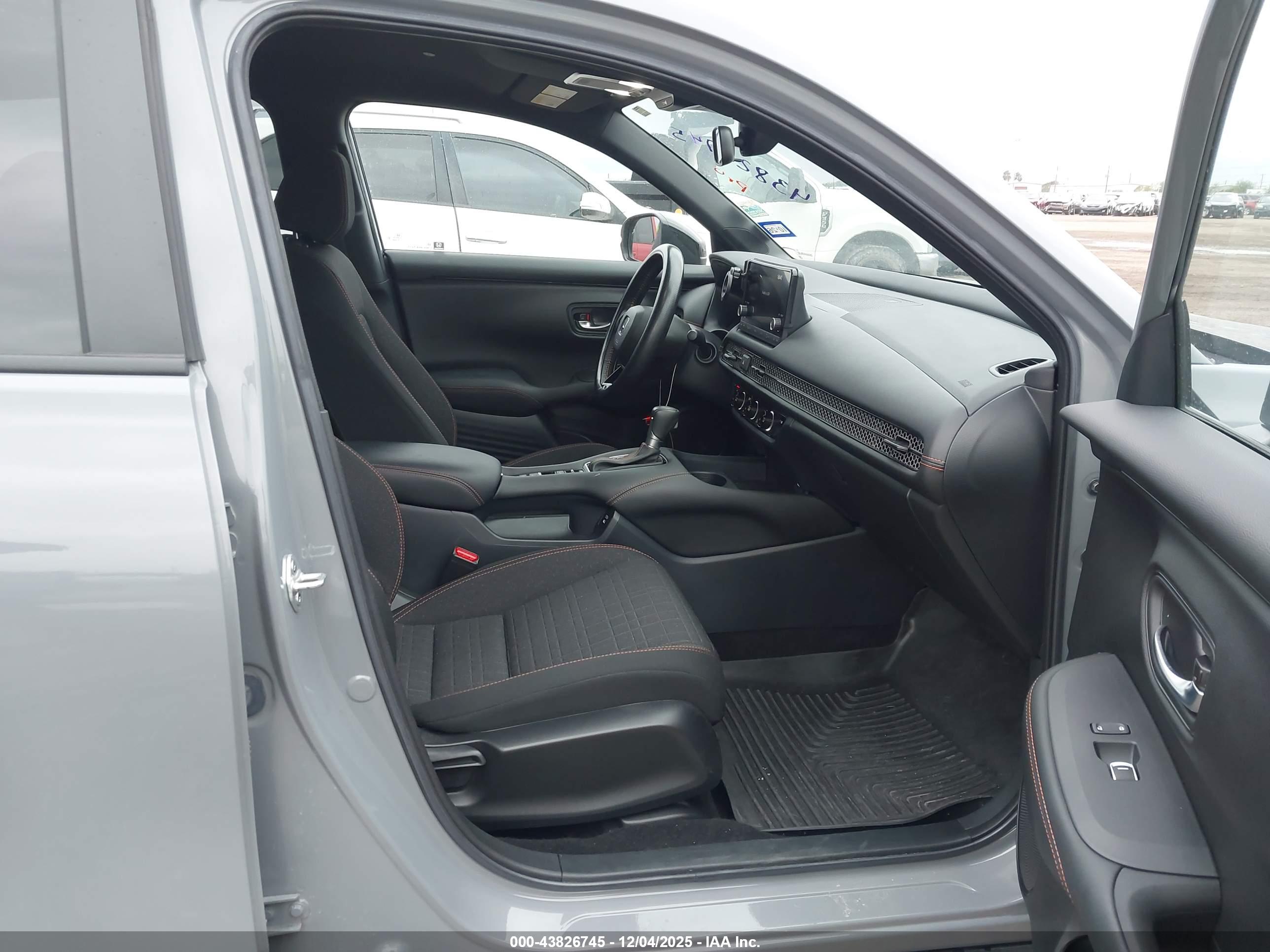 HONDA HR-V image 5