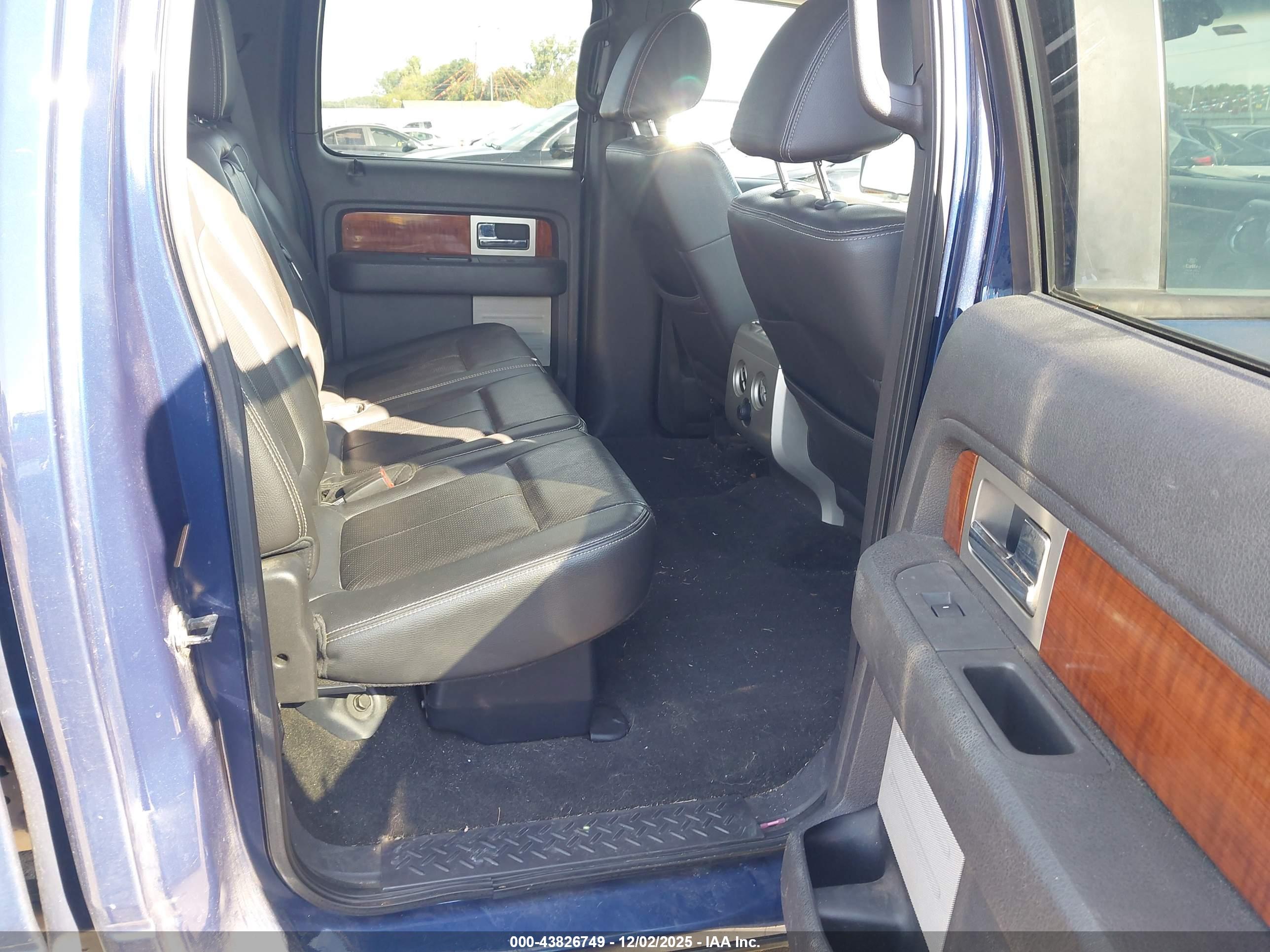 FORD F-150 image 8
