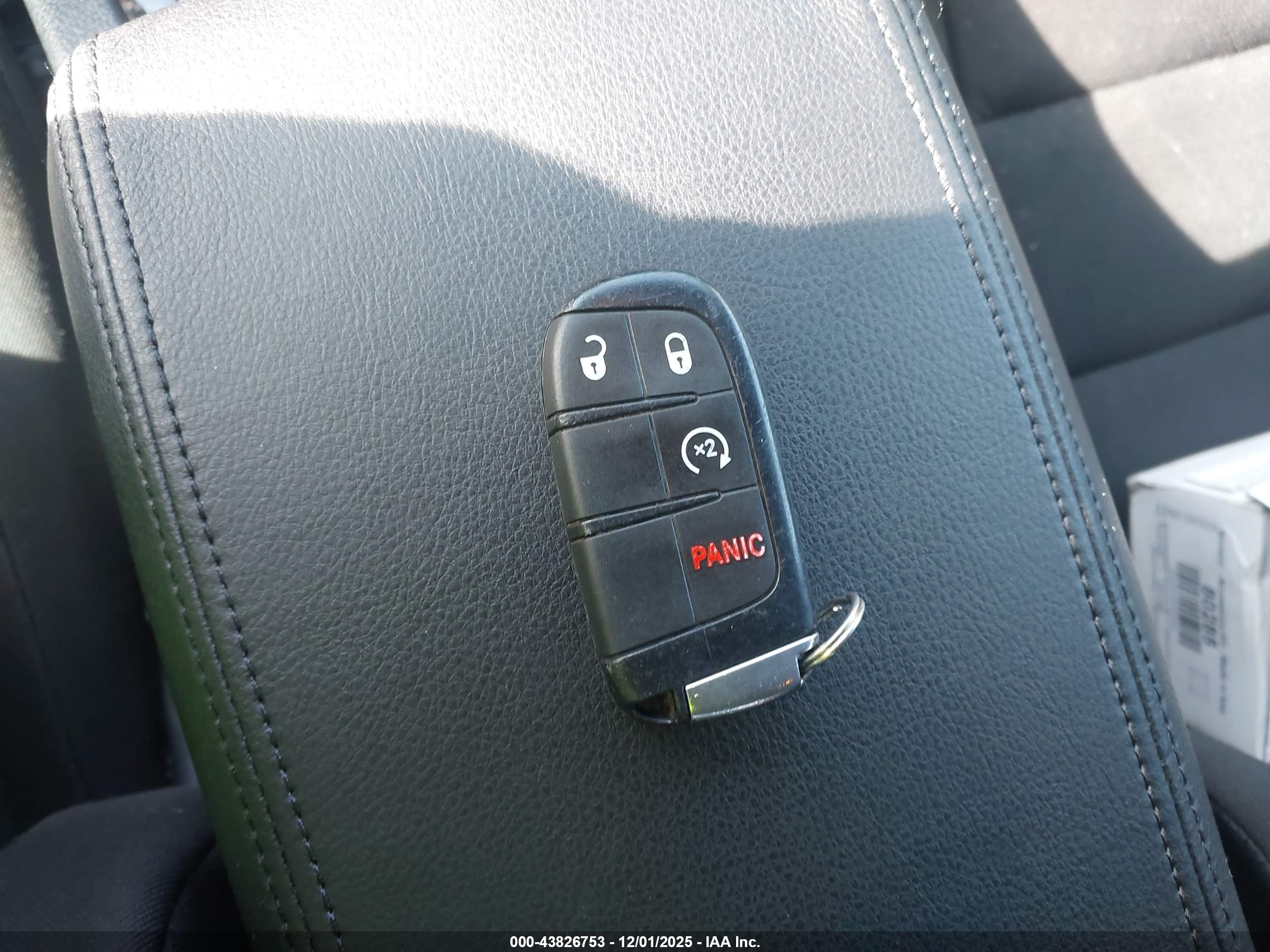 JEEP GRAND image 11