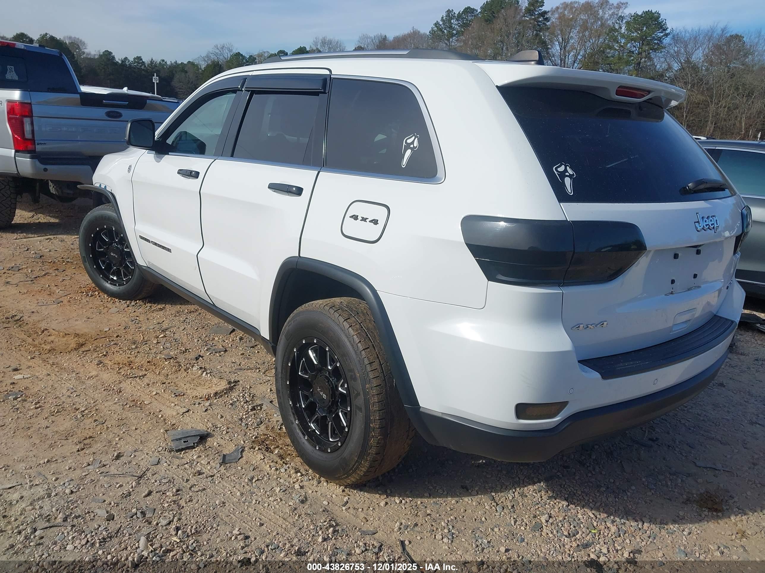 JEEP GRAND image 3