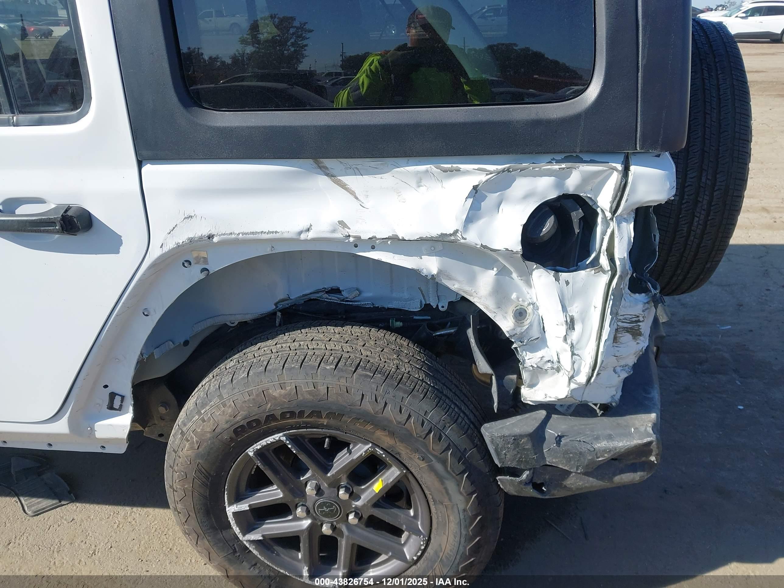 JEEP WRANGLER image 6