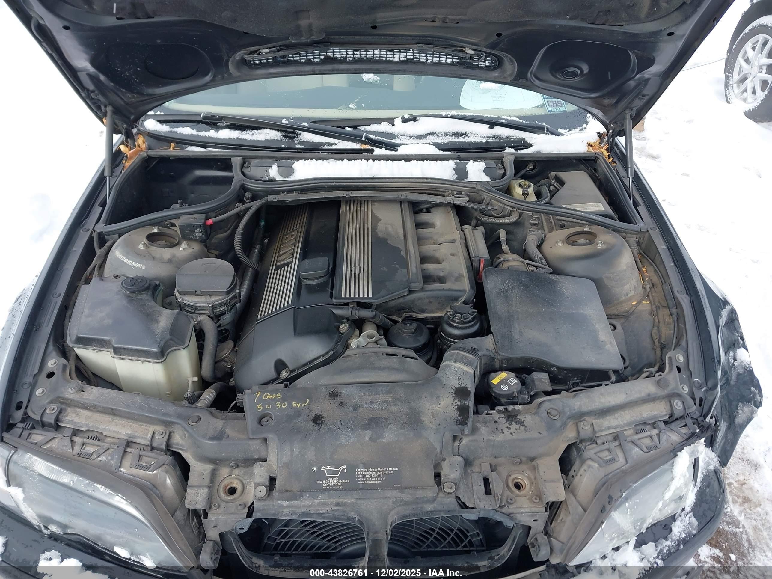 BMW 325I image 10