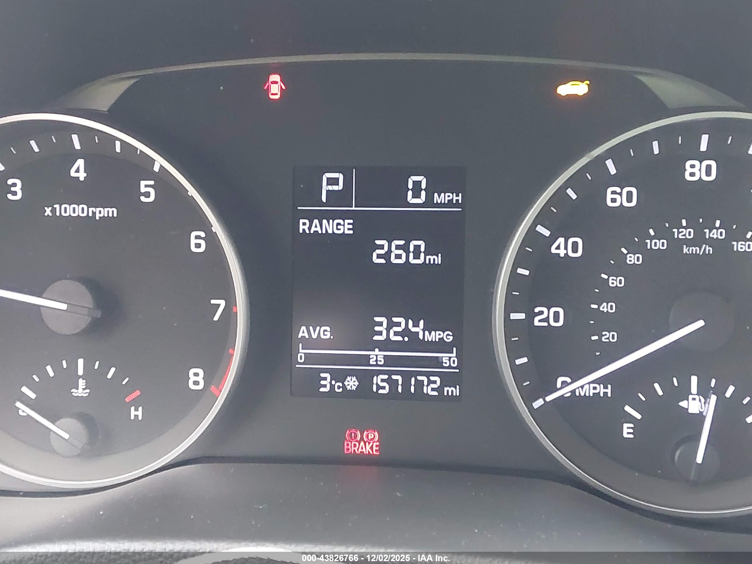 HYUNDAI ELANTRA image 7