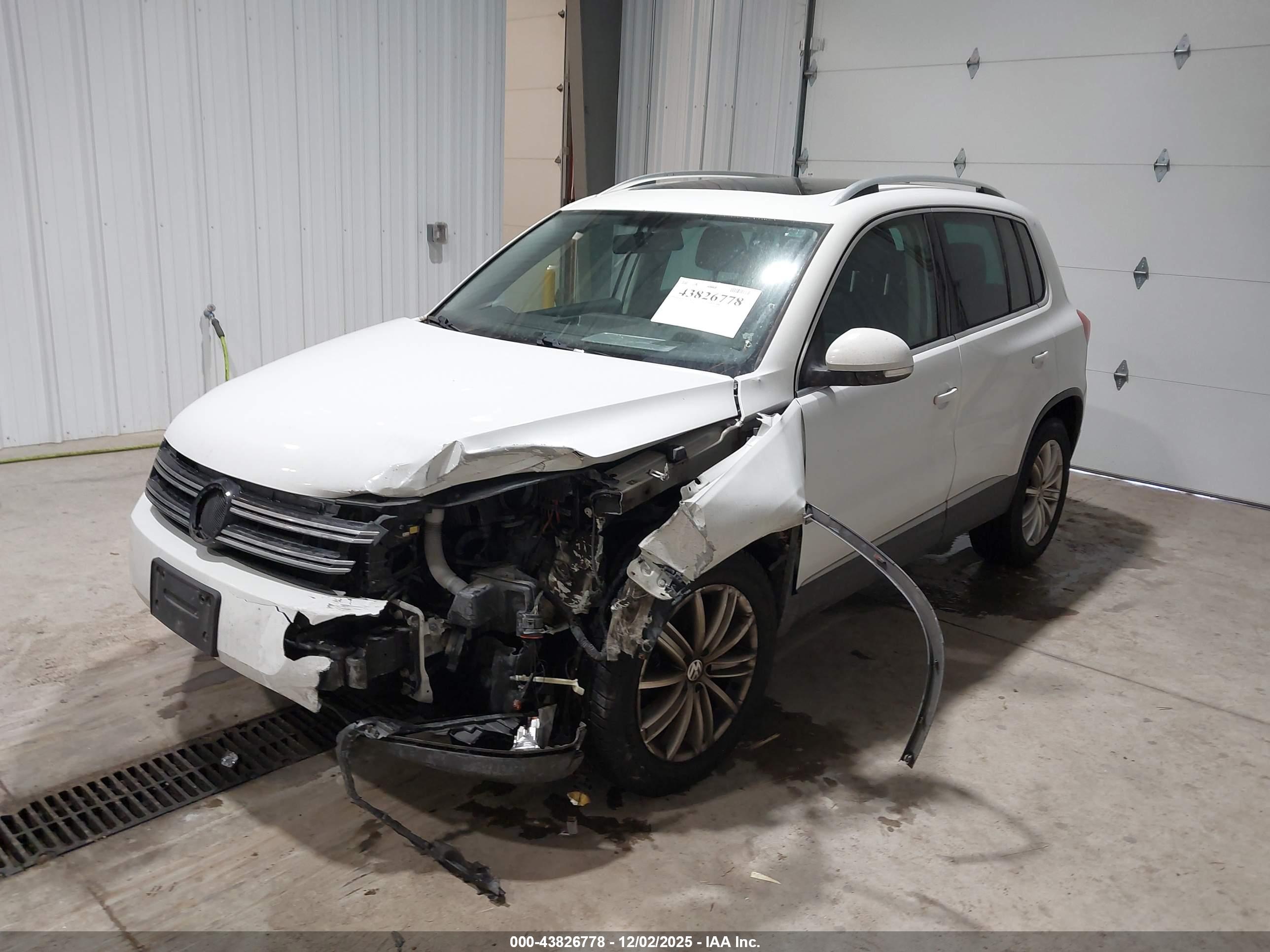VOLKSWAGEN TIGUAN image 2
