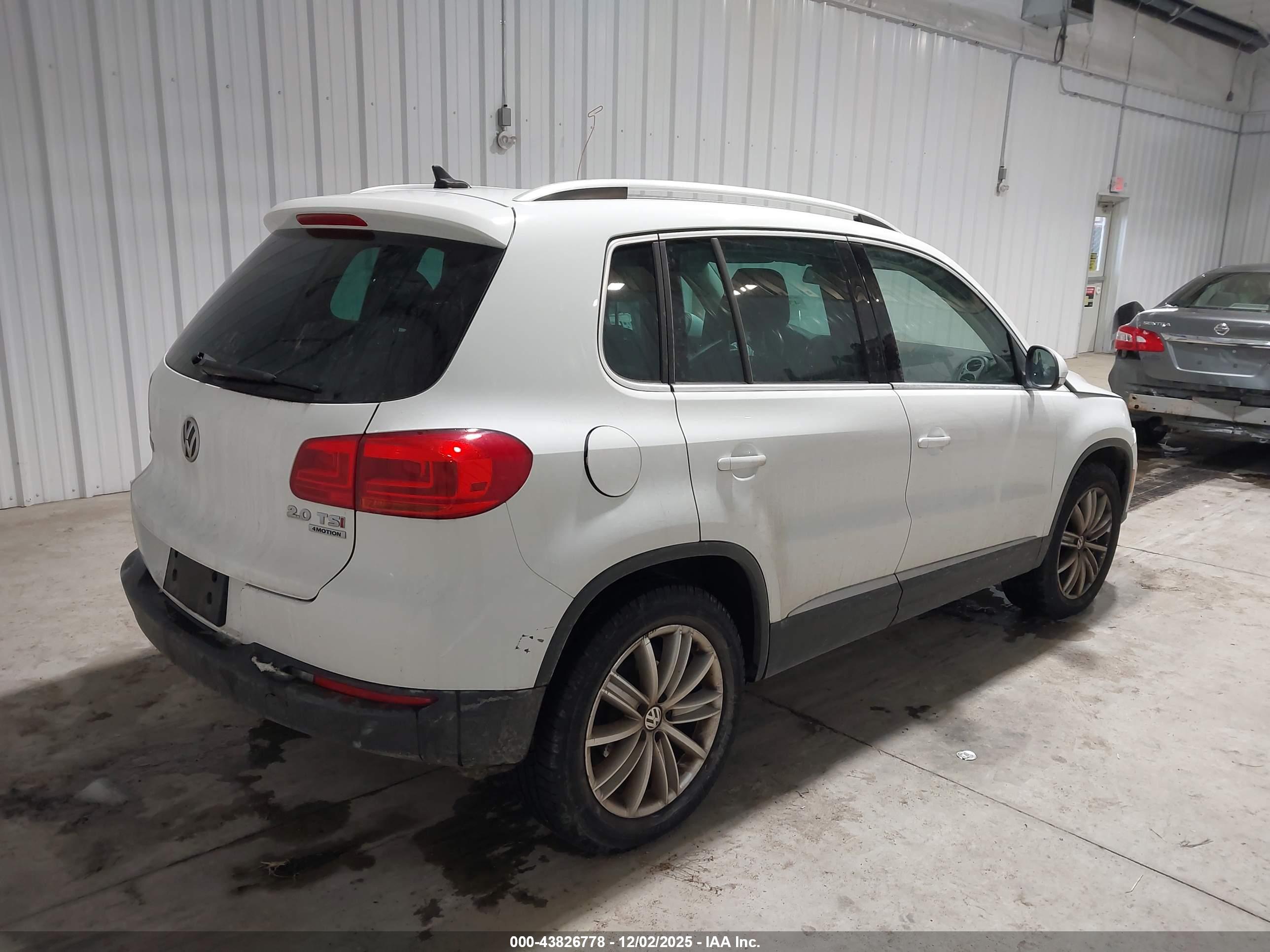 VOLKSWAGEN TIGUAN image 4