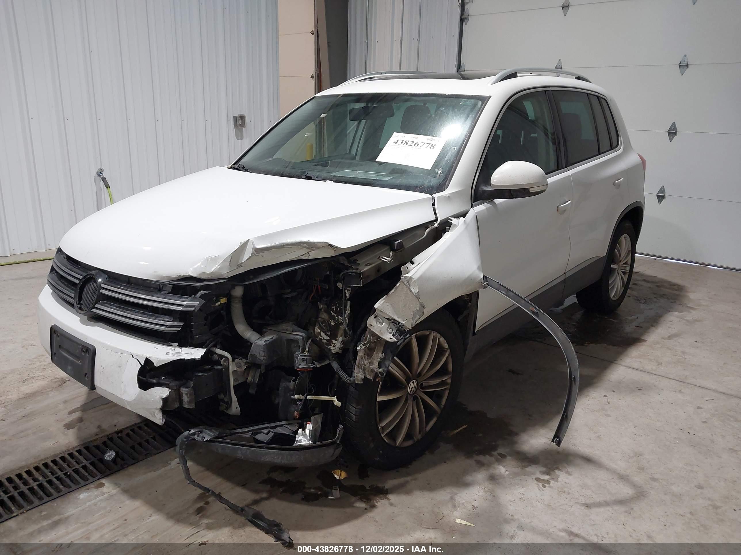 VOLKSWAGEN TIGUAN image 6