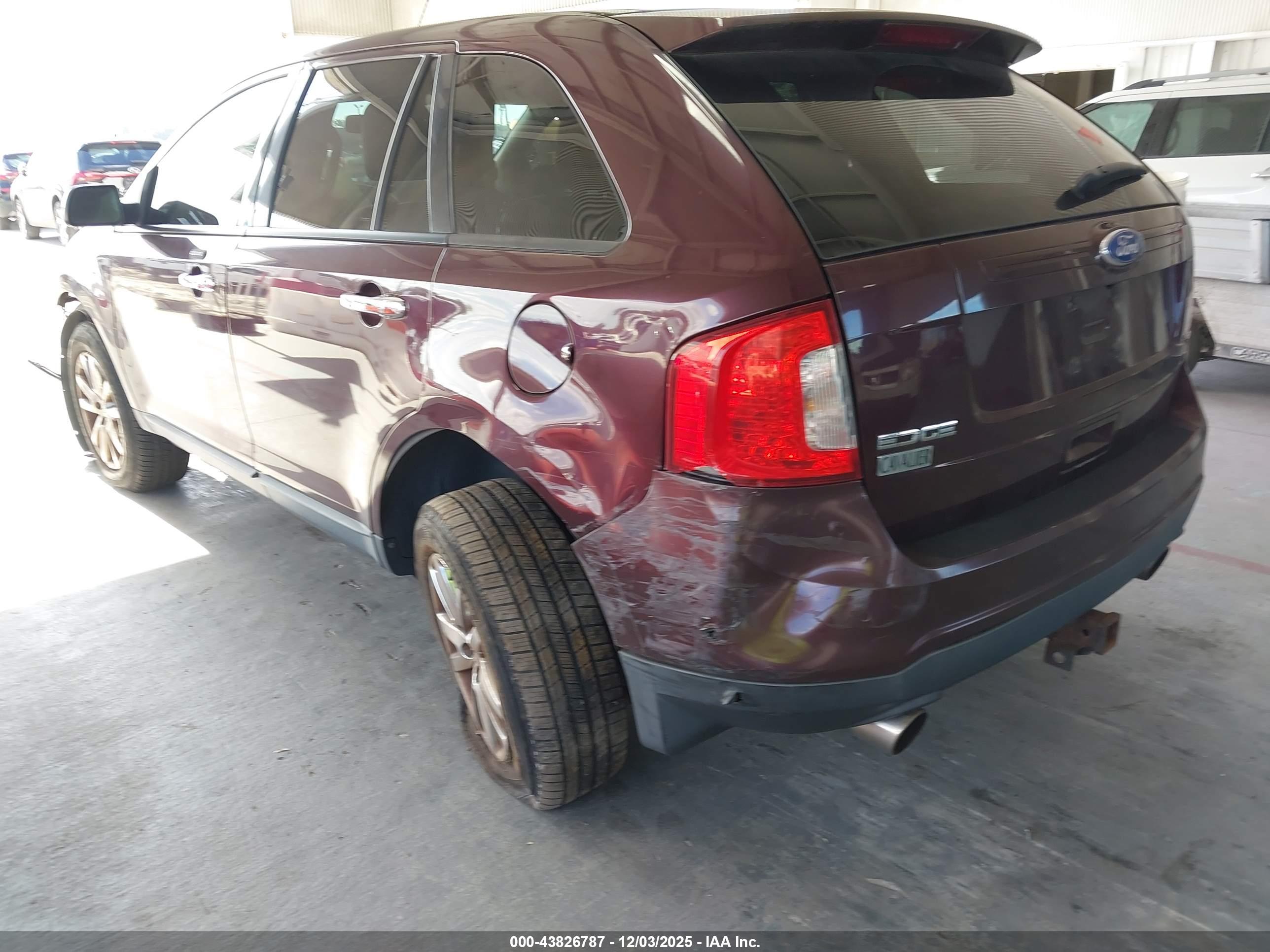 FORD EDGE image 3