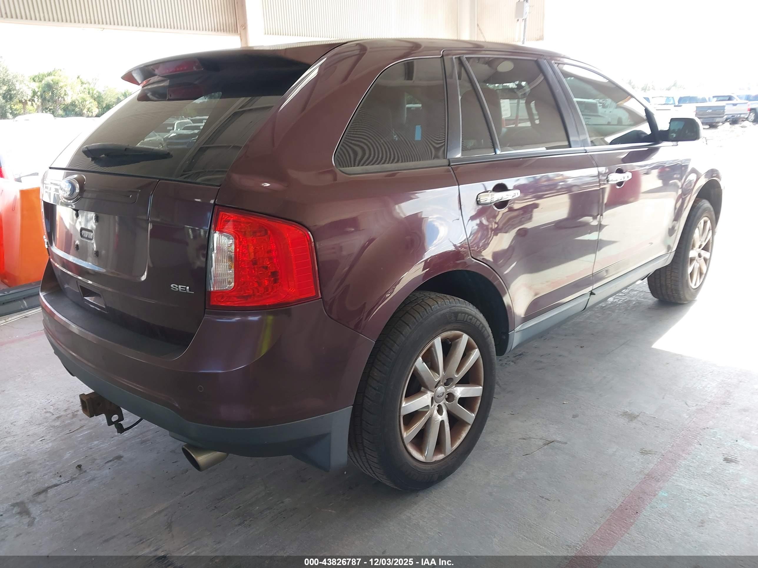 FORD EDGE image 4