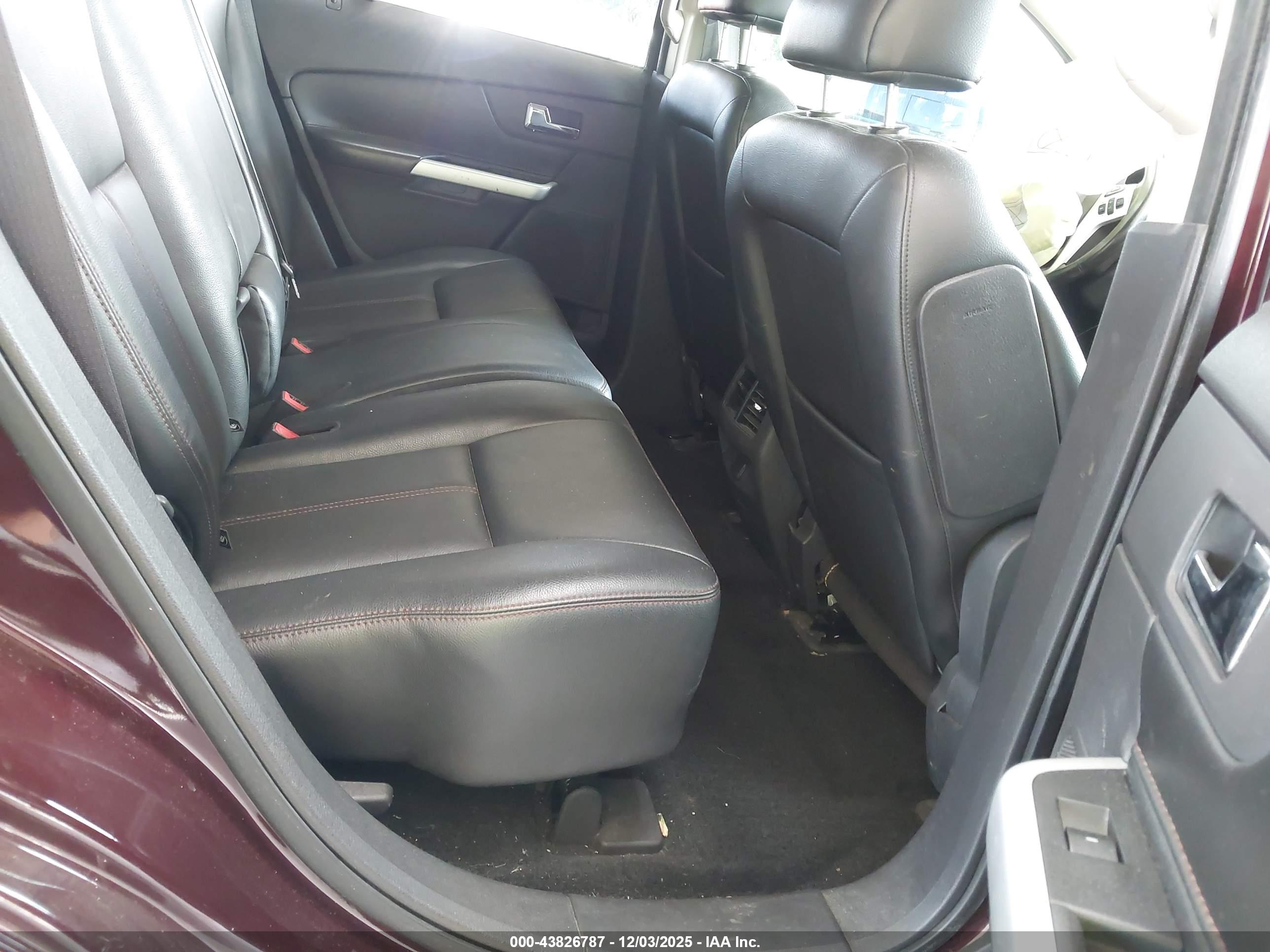 FORD EDGE image 8