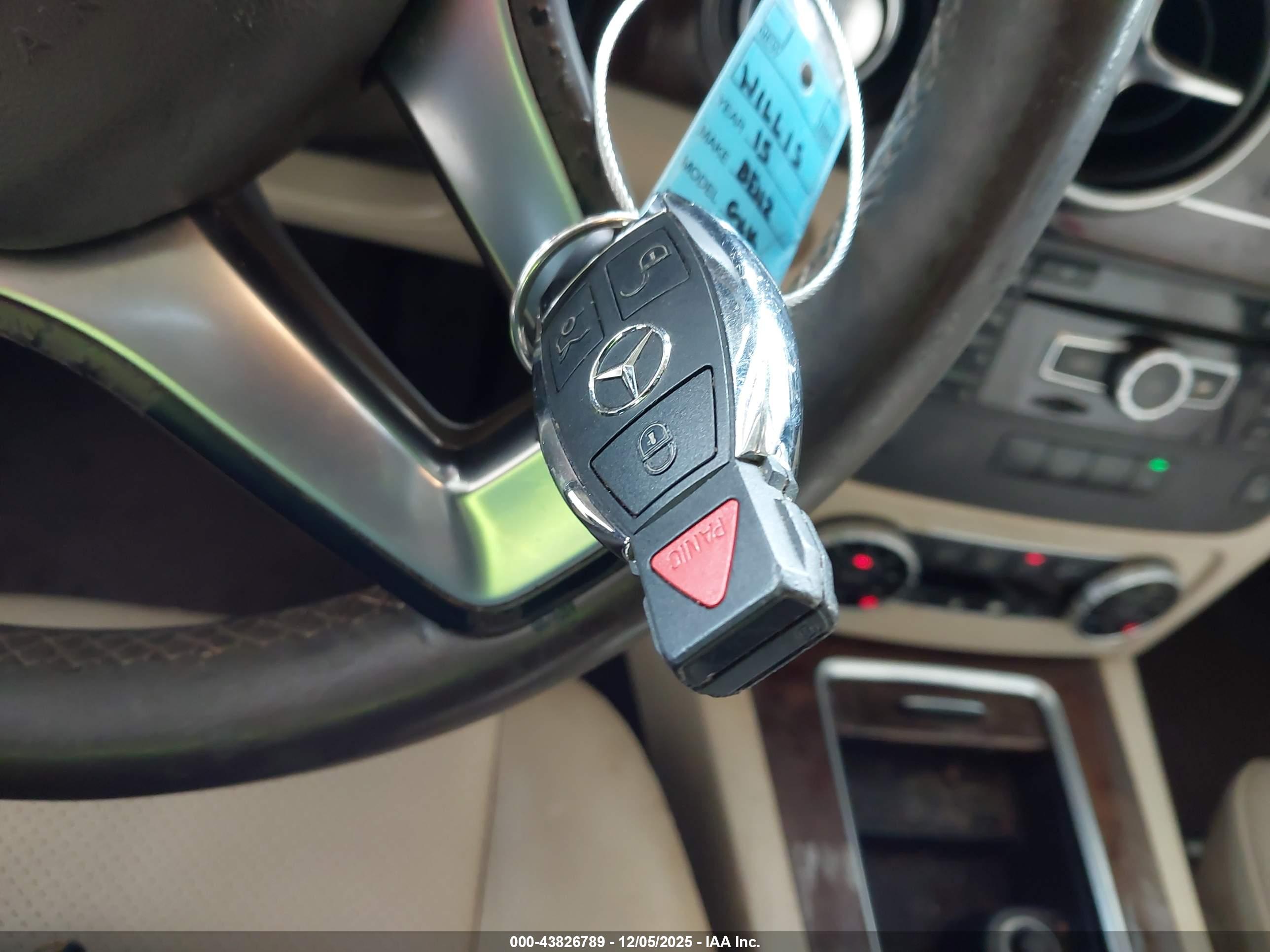 MERCEDES-BENZ GLK image 11