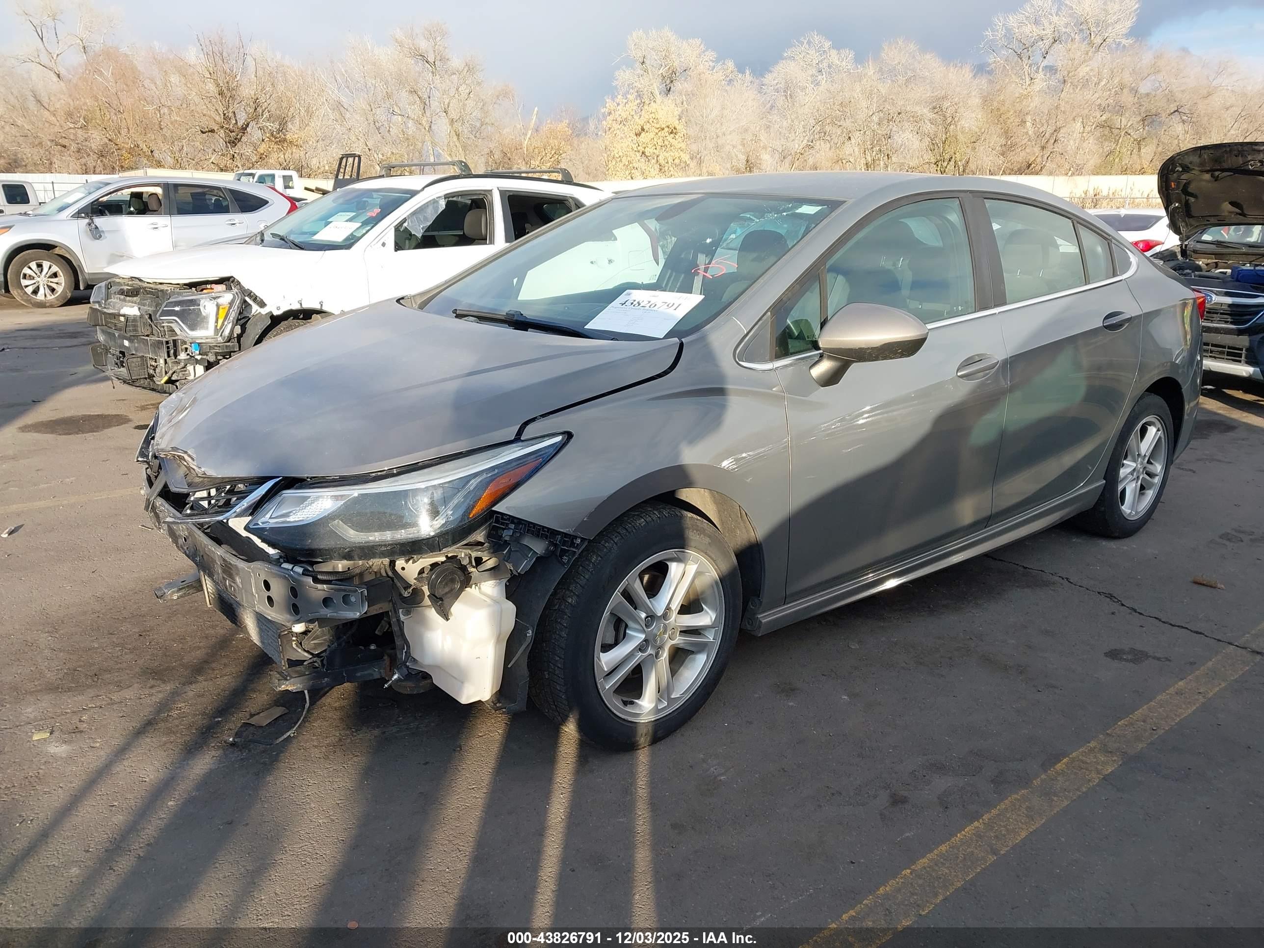 CHEVROLET CRUZE image 2