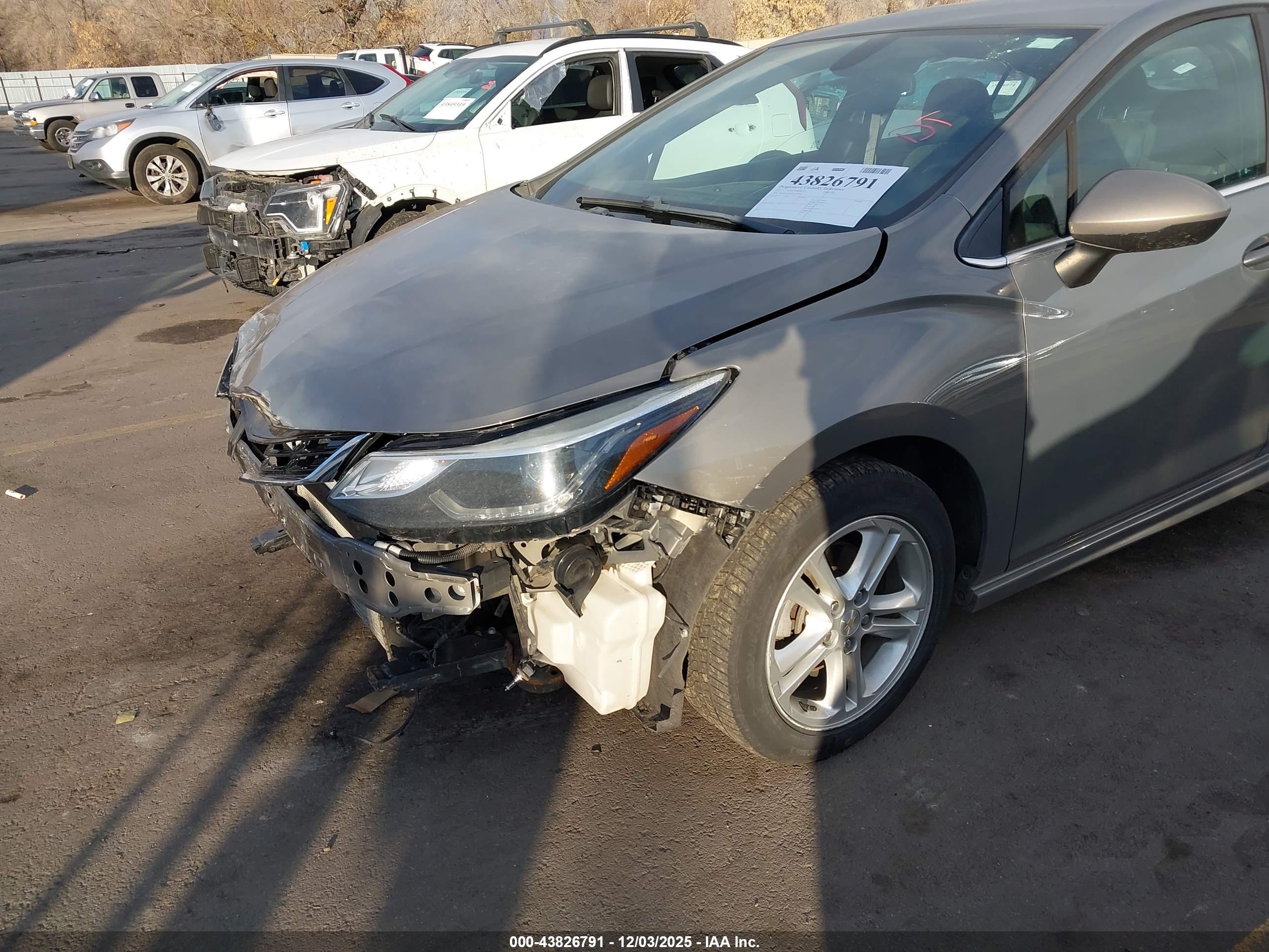 CHEVROLET CRUZE image 6