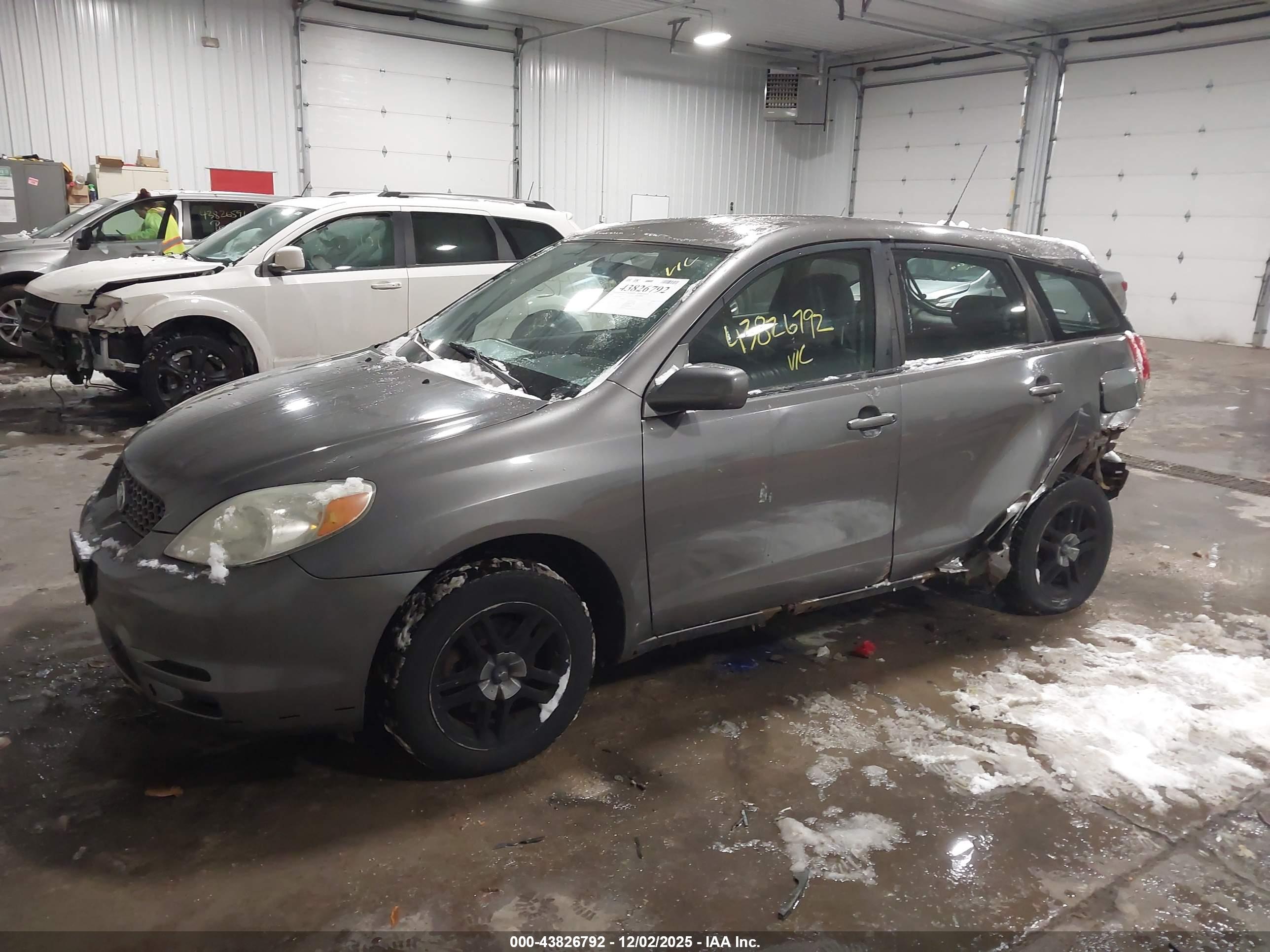 TOYOTA MATRIX image 2