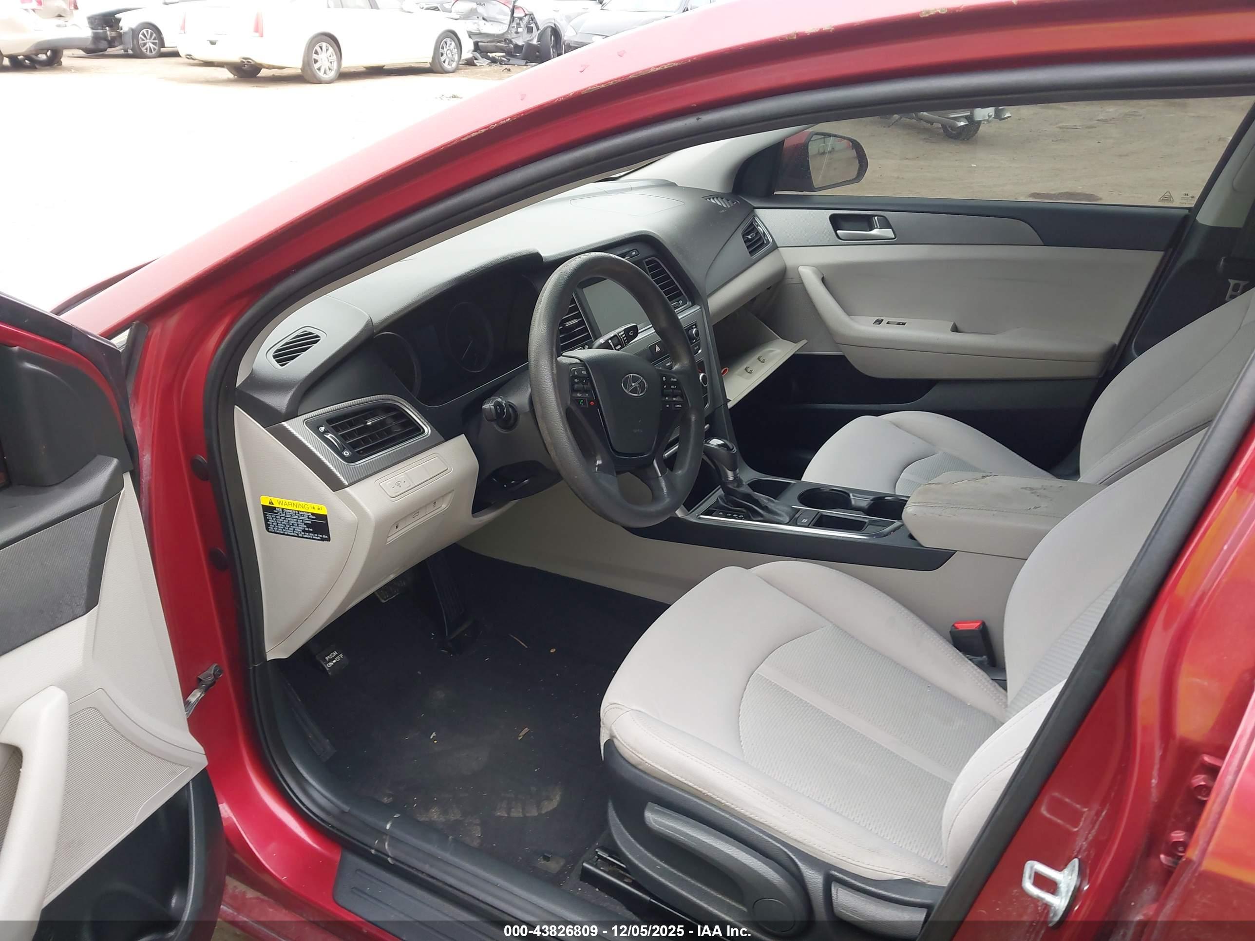 HYUNDAI SONATA image 5