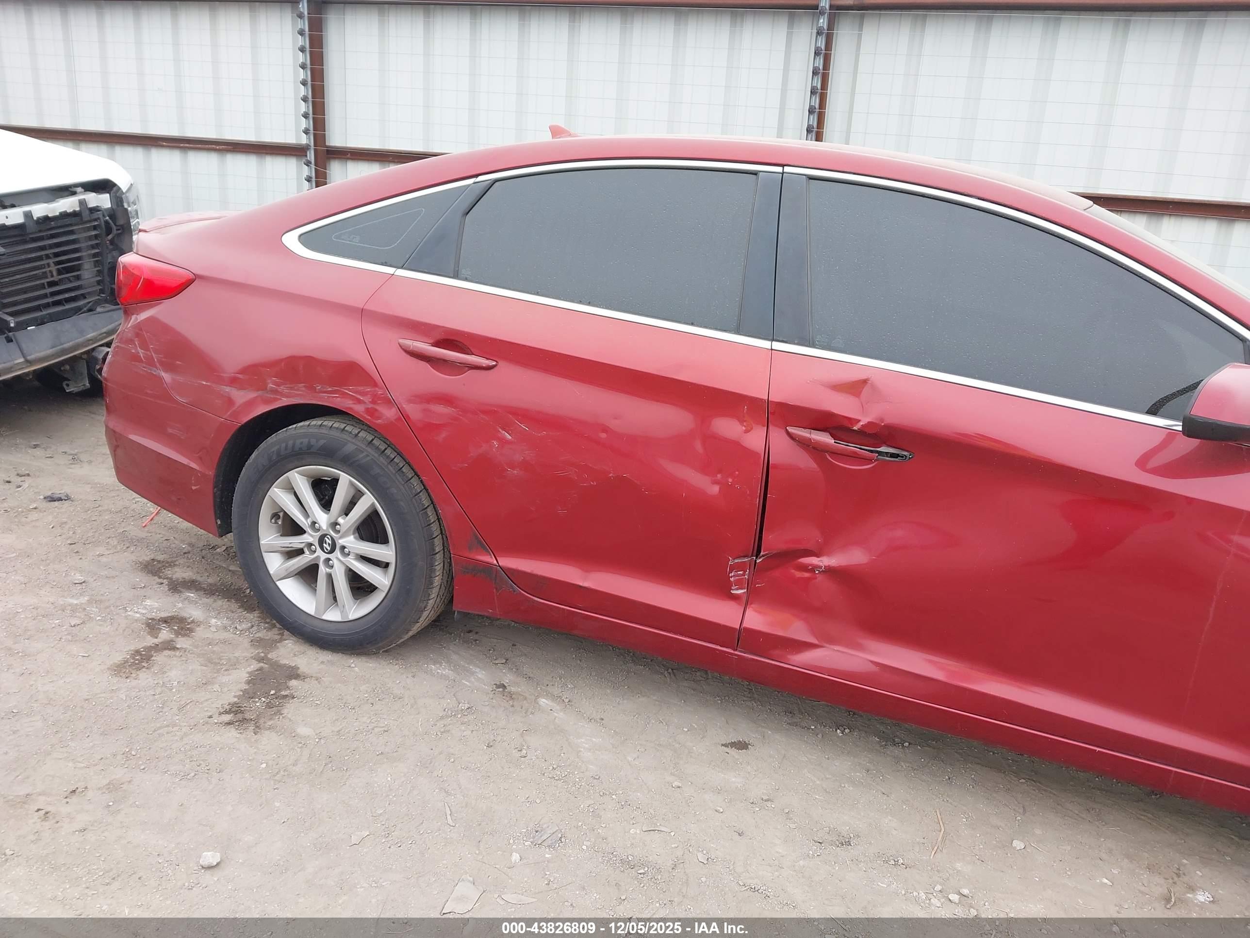 HYUNDAI SONATA image 6