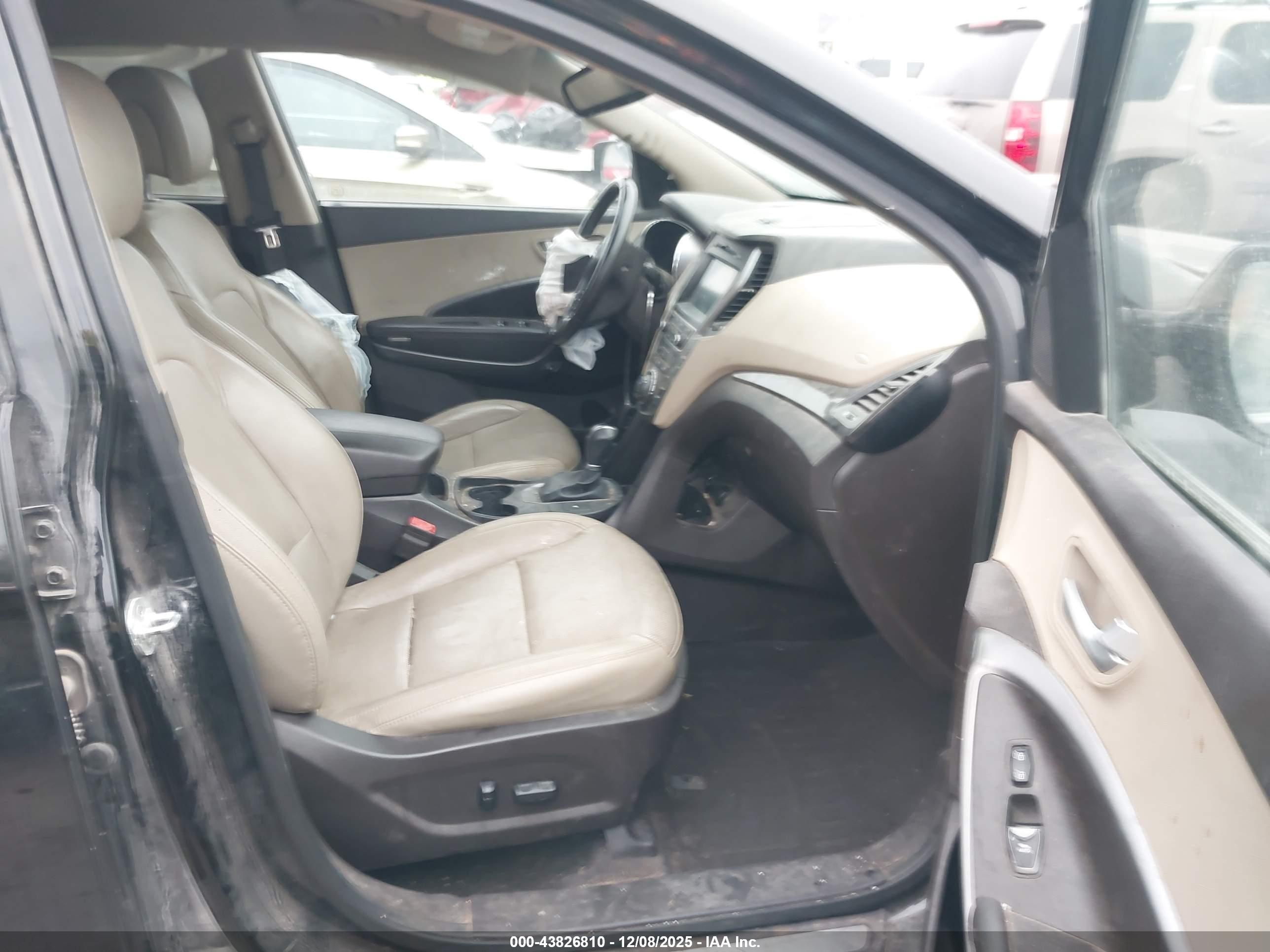 HYUNDAI SANTA image 5