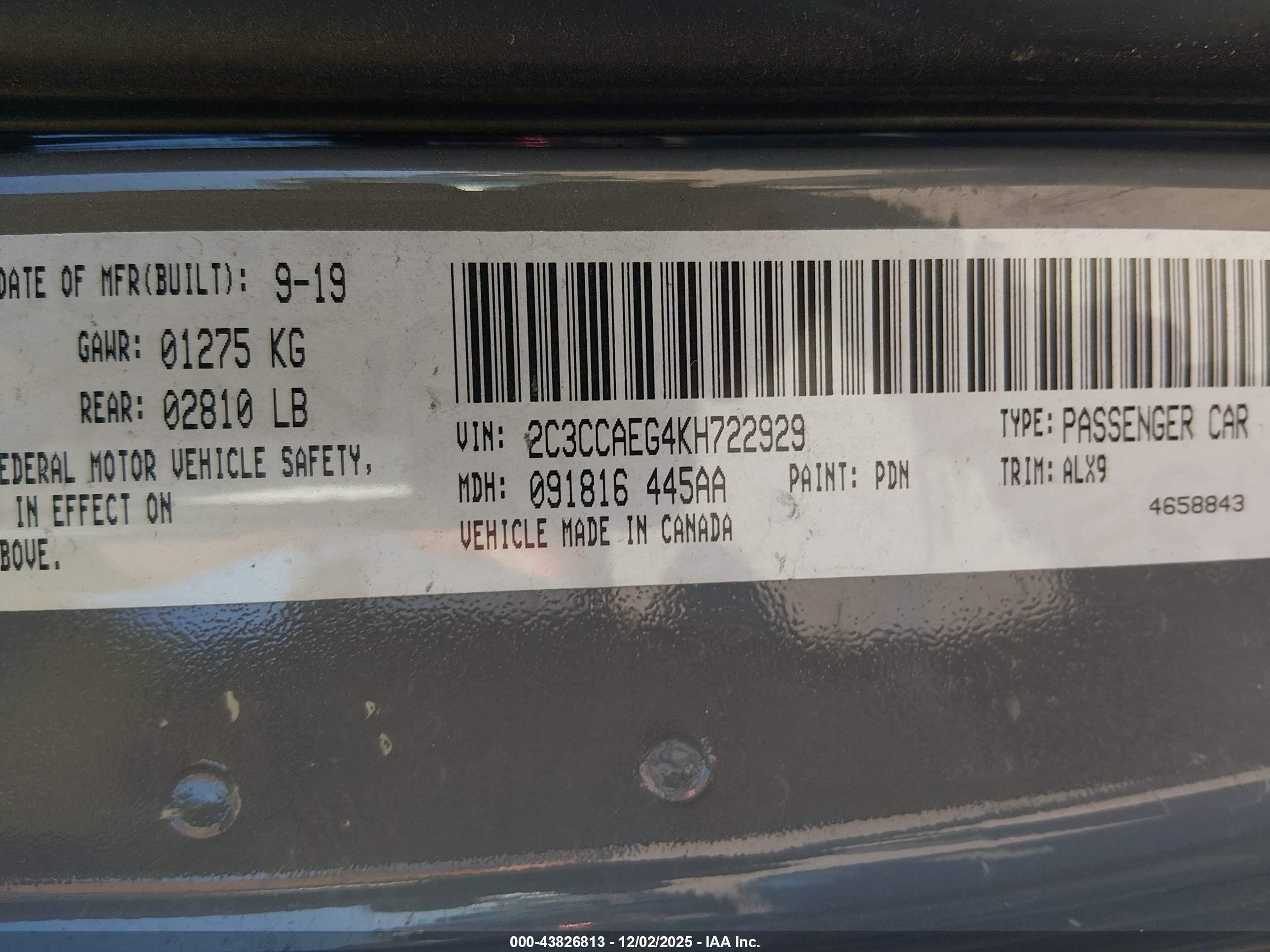 CHRYSLER 300 image 9
