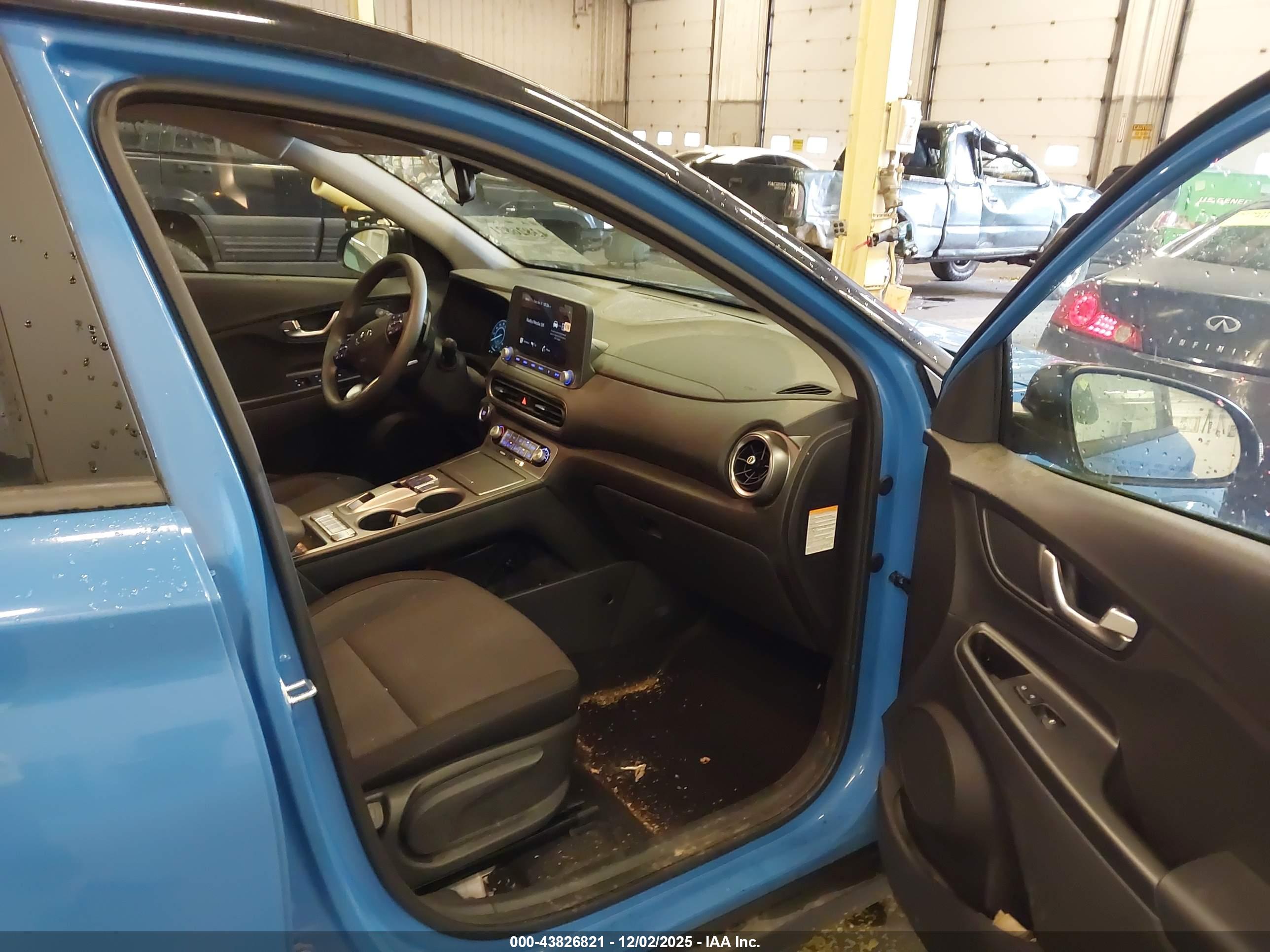 HYUNDAI KONA image 5