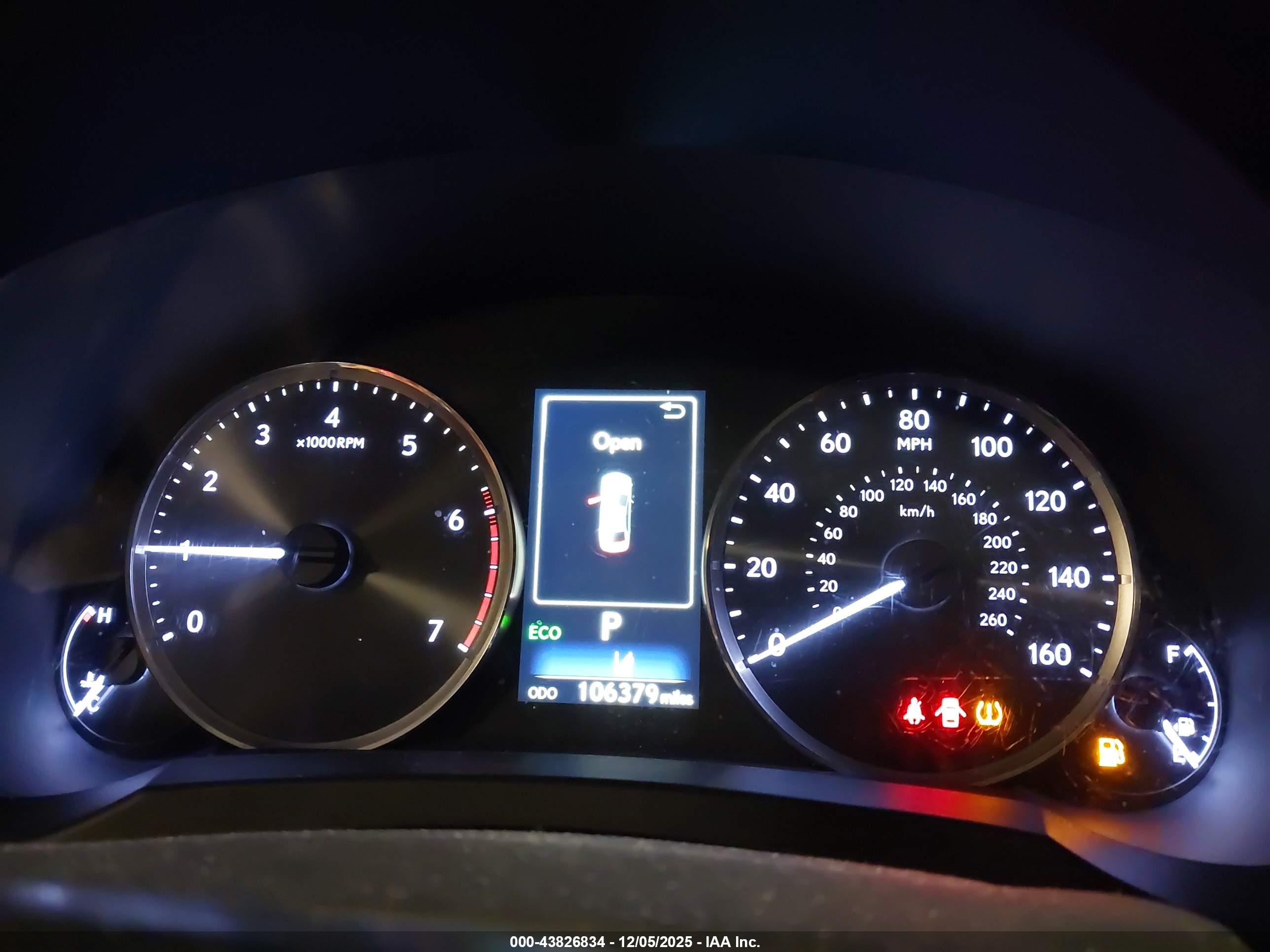 LEXUS IS image 7
