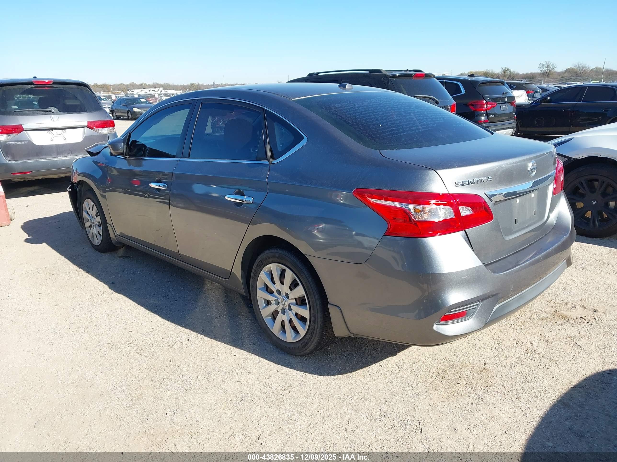 NISSAN SENTRA image 3