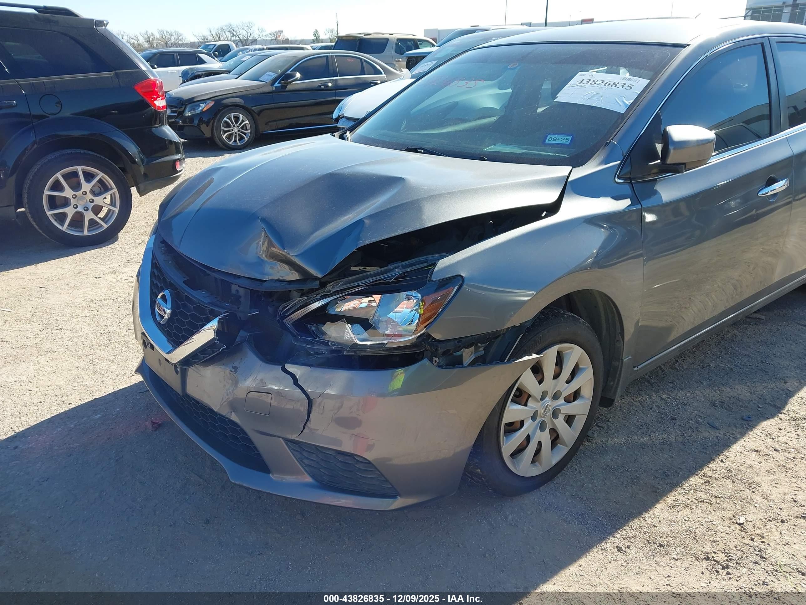 NISSAN SENTRA image 6